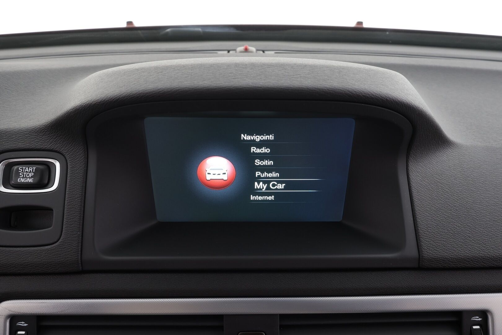 Volvo V70 2015 D4 Classic Business Summum aut * Vakkari / P.tutka / Navi / Muistipenkki / Webasto / Nahat / KeylessGo / Digimittaristo * - Kahdet renkaat aluvanteilla - HULLU BLACKWEEK KORKOTARJOUS 2,49%