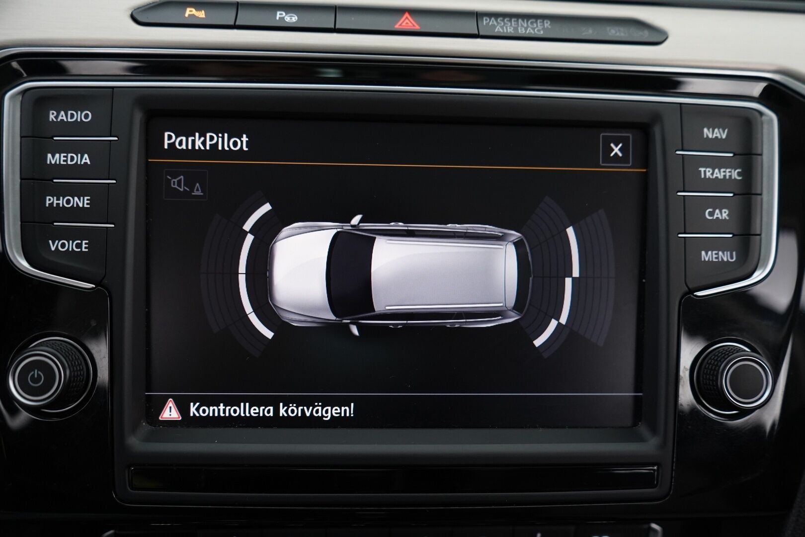 Volkswagen Passat 2015 2.0 TDI Biturbo Variant Highline 176 kW (240 hv) BMT 4MOTION DSG-aut *Webasto / Lasikatto / ACC / Koukku / Dynaudio / Digimittaristo / EcoComfort* - Suomi-auto / juuri huollettu / Kahdet renkaat / Kattavat varusteet!