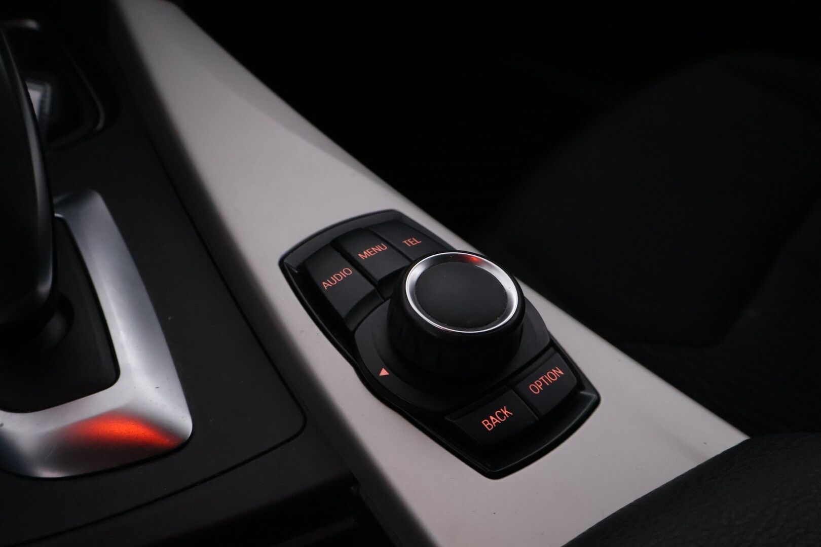 BMW 320 2015 F30 Sedan 320i TwinPower Turbo A Limited xDrive Edition *Lohko / Tutka / Vakkari / Xenon / Suomiauto* - Juuri katsastettu ja huollettu siistikuntoinen neliveto Suomiauto kaksilla renkailla ja vanteilla!