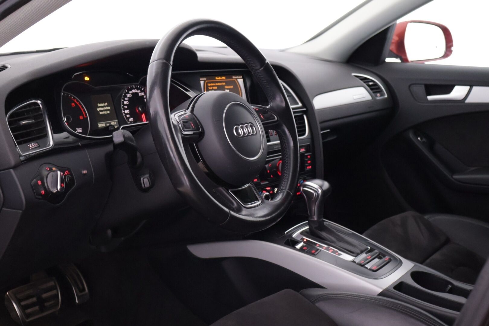 Audi A4 2015 Avant Land of quattro Edition S-line 2,0 TDI clean diesel 140 kW quattro S tronic - YritysOutlet - Myydään vain yrityksille - | Etäohjattava Eber | Nahka-alcantara | Xenon | P-tutka | Vakkari |