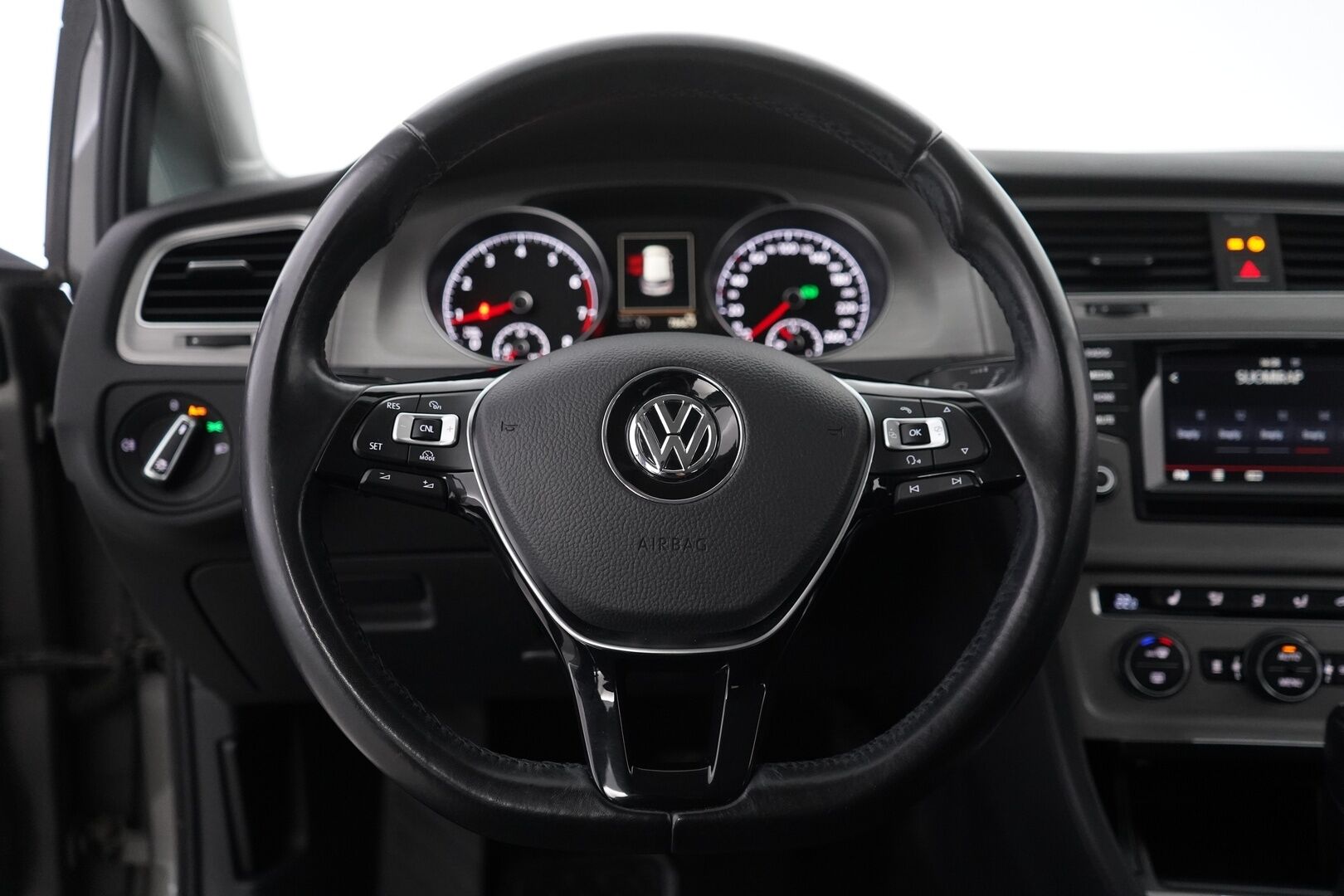 Volkswagen Golf 2015 1.2 TSI Comfortline Edition 40 77 kW (105 hv) BMT DSG-aut *Koukku / Lohkolämmitin / Vakkari / Keyless / Tutkat* - Suomi-Auto / Jakopää 2025 / Kahdet vanteet / Hyvät huollot