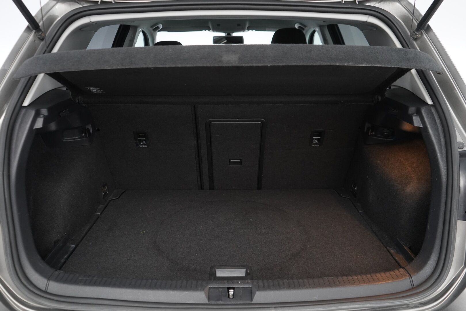 Volkswagen Golf 2015 1.2 TSI Comfortline Edition 40 77 kW (105 hv) BMT DSG-aut *Koukku / Lohkolämmitin / Vakkari / Keyless / Tutkat* - Suomi-Auto / Jakopää 2025 / Kahdet vanteet / Hyvät huollot