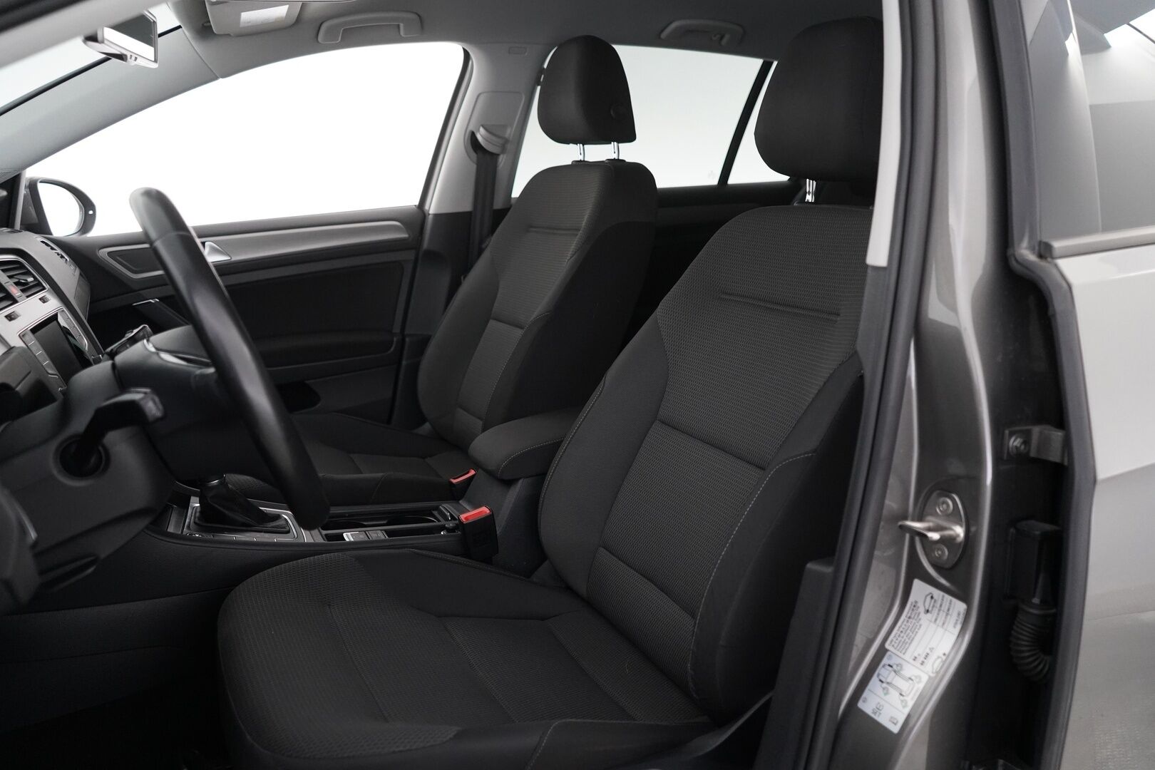Volkswagen Golf 2015 1.2 TSI Comfortline Edition 40 77 kW (105 hv) BMT DSG-aut *Koukku / Lohkolämmitin / Vakkari / Keyless / Tutkat* - Suomi-Auto / Jakopää 2025 / Kahdet vanteet / Hyvät huollot