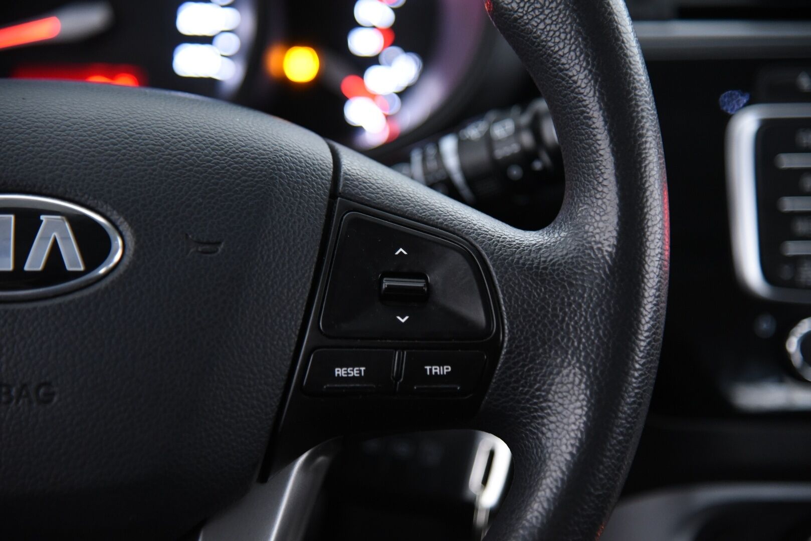 Kia Rio 2016 1,2 ISG LX 5D EcoDynamics / Suomi-Auto / Ilmastointi / Aux - Kahdet renkaat / Huoltokirja