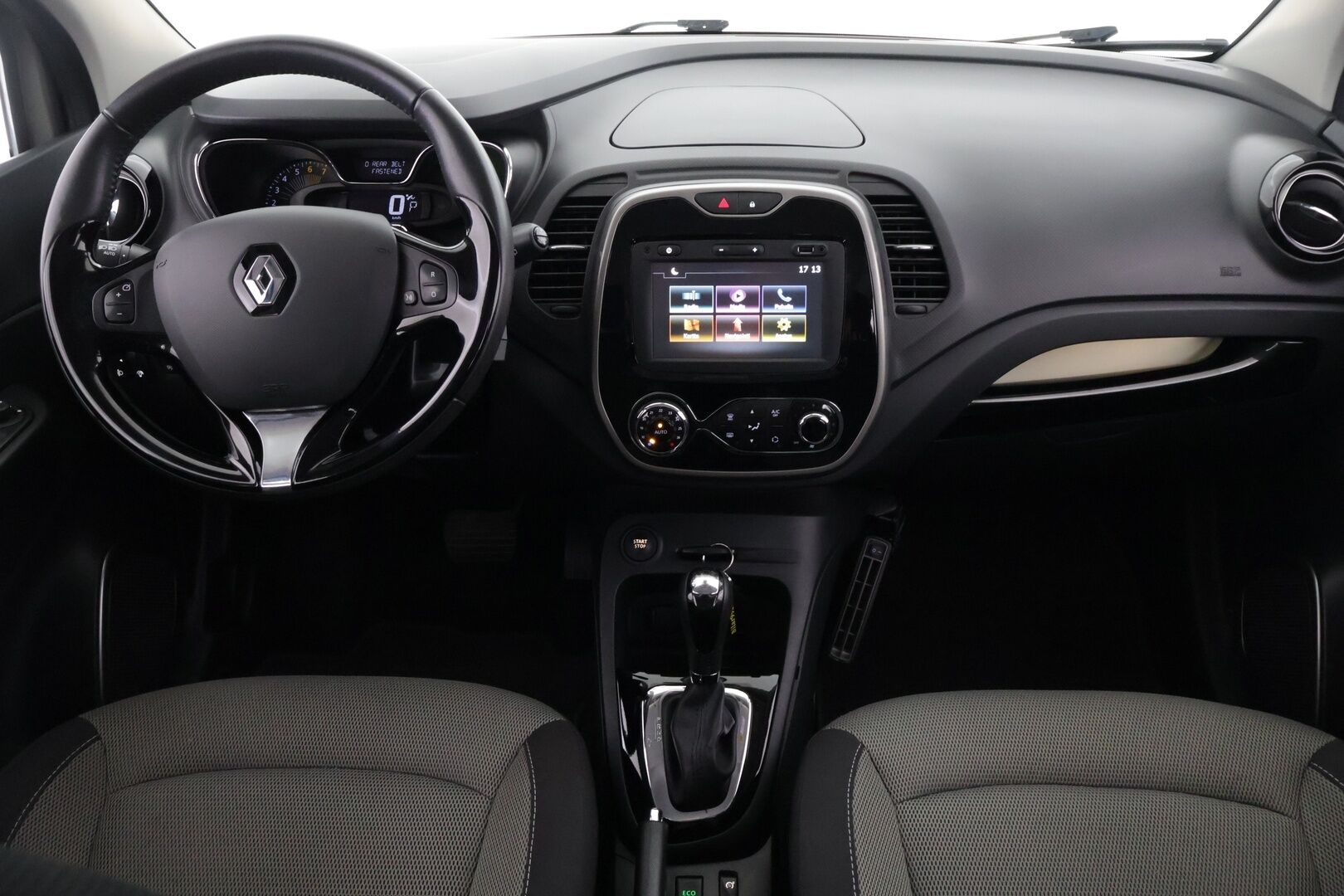 Renault Captur 2016 TCe 120 S&S EDC-aut Navi Style - Kahdet hyvät renkaat / vakkari / navi / kessy