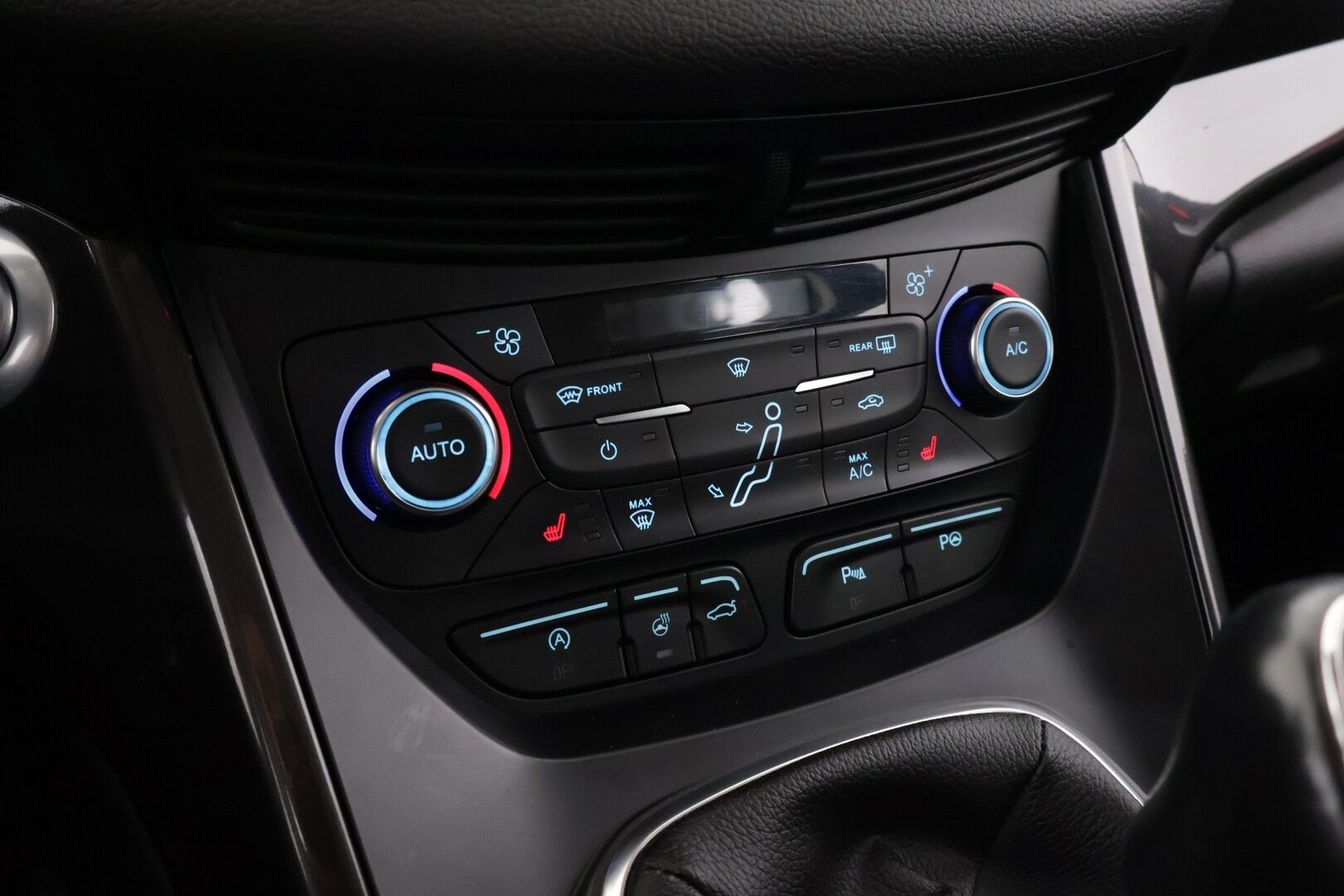 Ford C-Max 2016 Compact 1,5 EcoBoost 150 hv start/stop M6 Titanium / Vakkari / P-kamera / Koukku / Lohkolämmitin / Ratinlämmitin - *JAKOHIHNA VAIHDETTU 08/25* / Huoltokirja / Sähköluukku / Särmä Suomi-auto / Pienet kulut