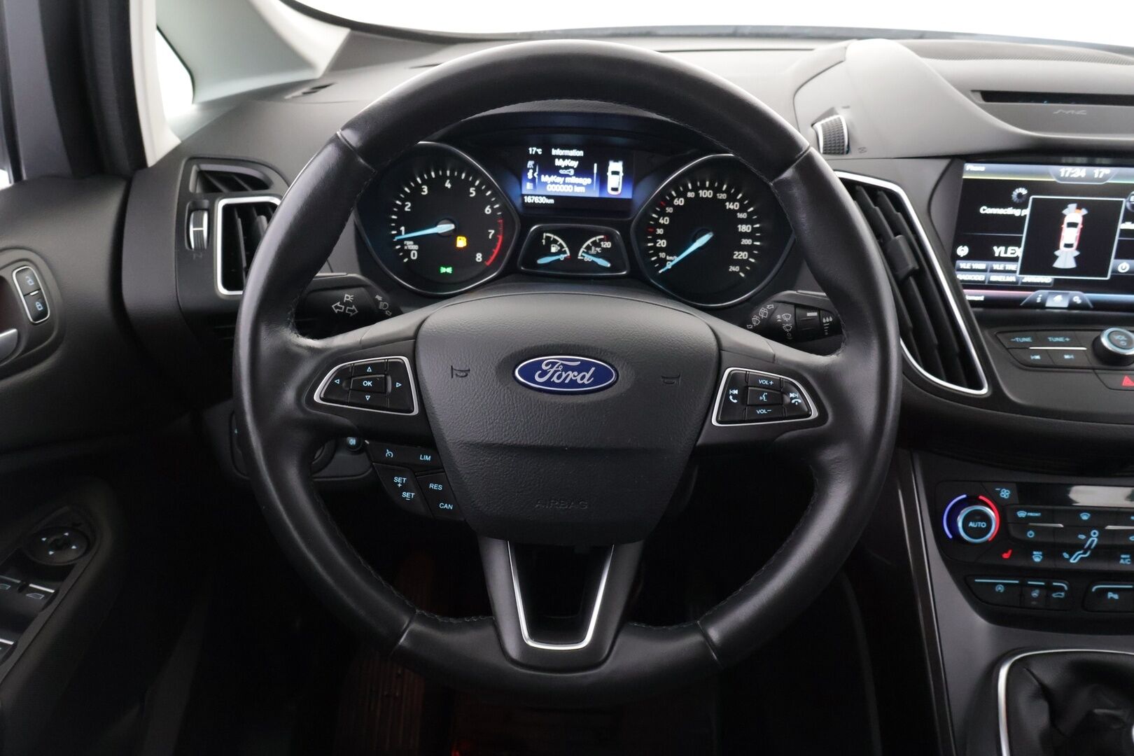 Ford C-Max 2016 Compact 1,5 EcoBoost 150 hv start/stop M6 Titanium / Vakkari / P-kamera / Koukku / Lohkolämmitin / Ratinlämmitin - *JAKOHIHNA VAIHDETTU 08/25* / Huoltokirja / Sähköluukku / Särmä Suomi-auto / Pienet kulut