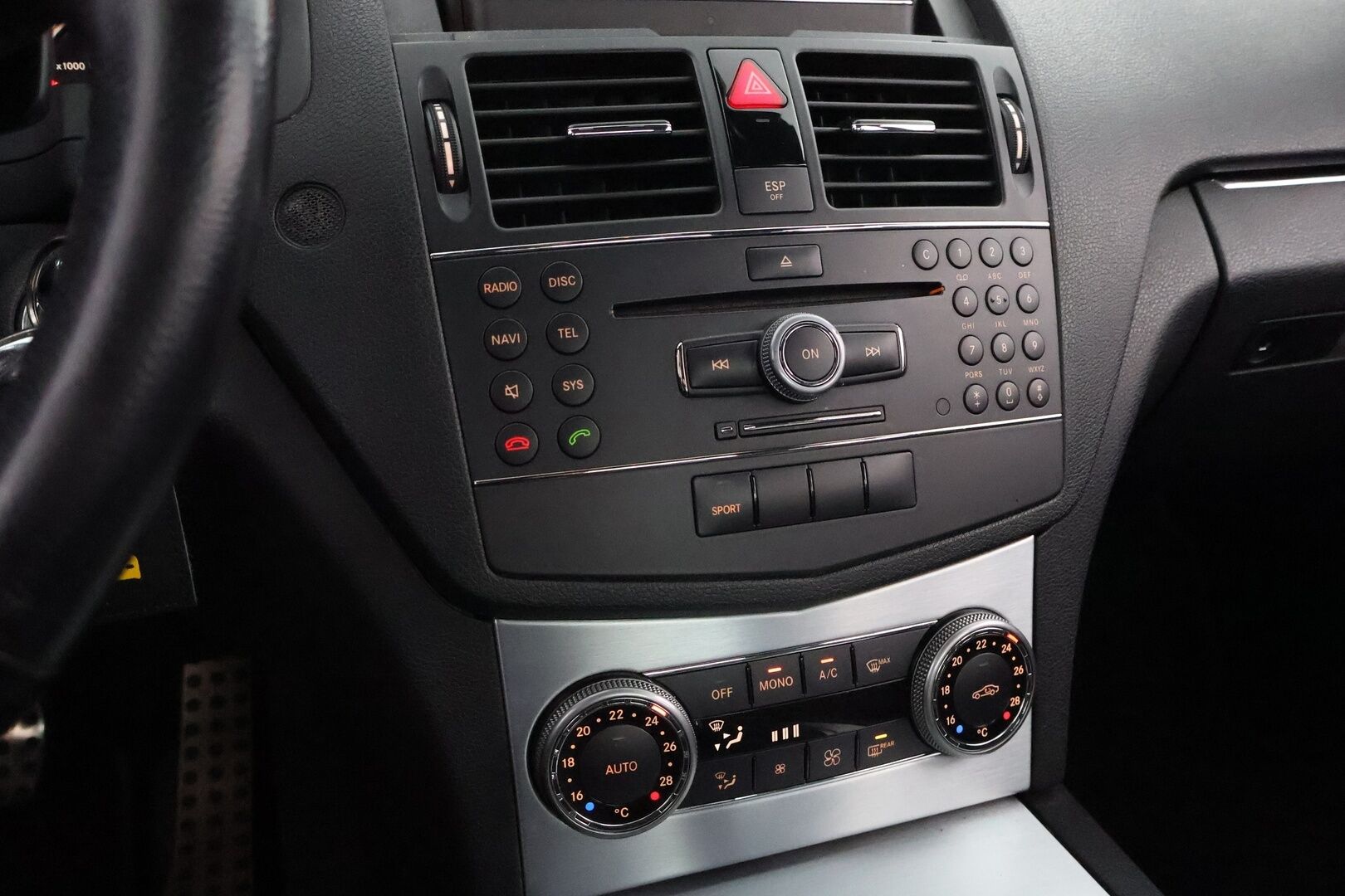 Mercedes-Benz C 2008 MYYDÄÄN HUUTOKAUPAT.COM