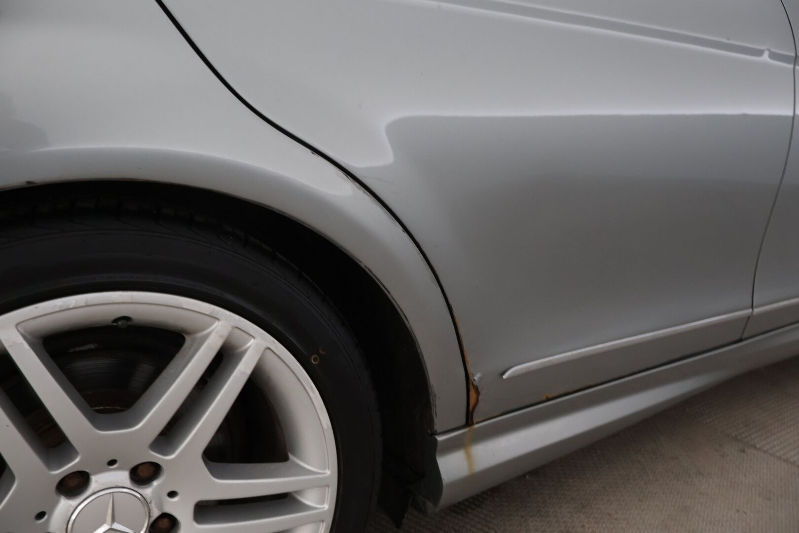 Mercedes-Benz C 2008 MYYDÄÄN HUUTOKAUPAT.COM