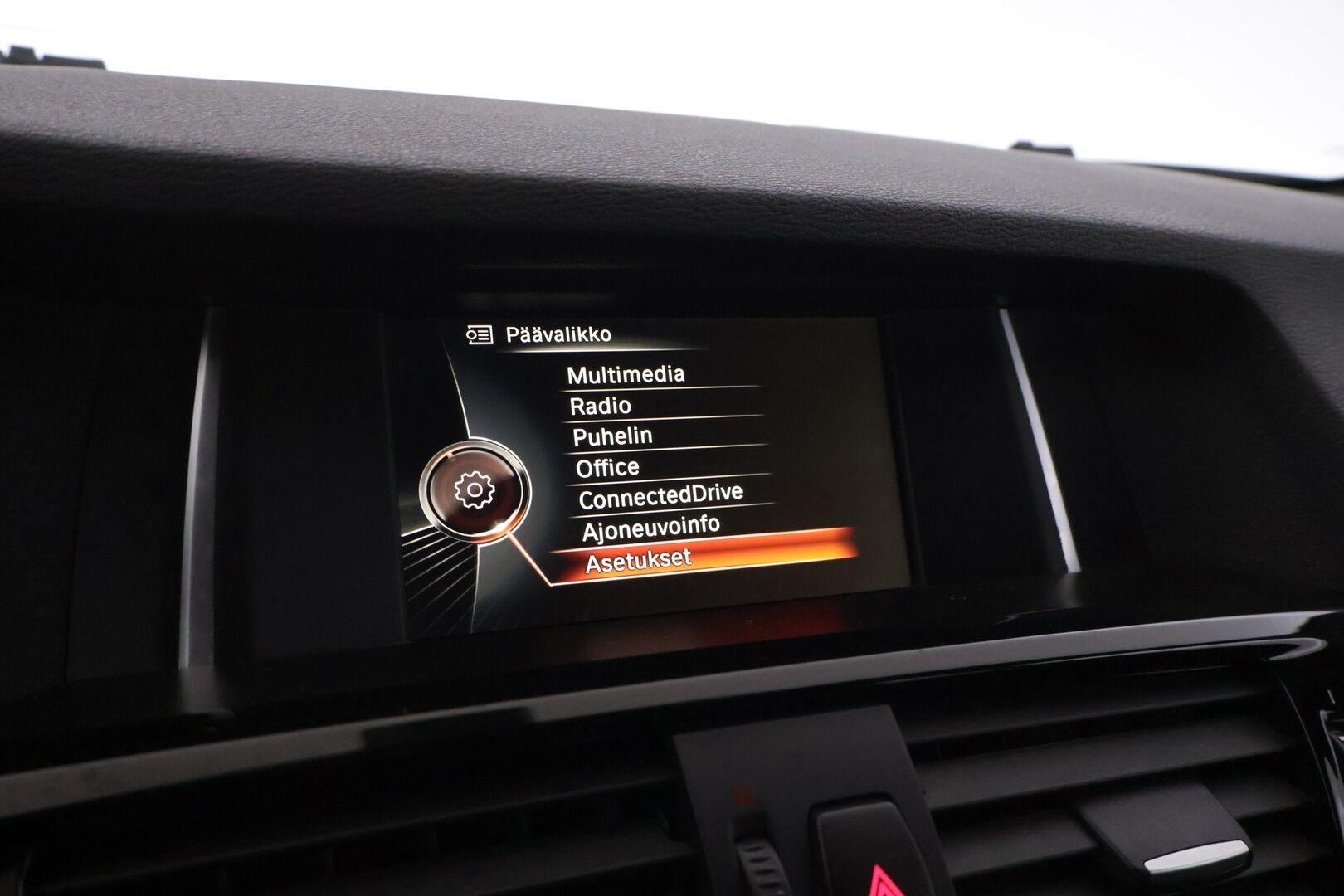 BMW X4 2016 F26 xDrive20d A M-sport - | Vakkari | 360-kamera | Koukku | S.luukku | Puolinahat | Hifit | Ei AdBlue! |