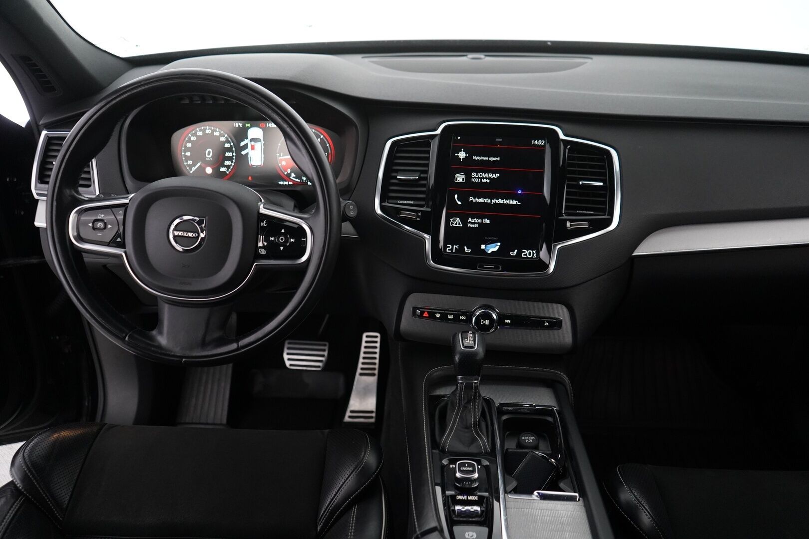 Volvo XC90 2015 D5 AWD R-Design aut *Kamera / Muistipenkit / Koukku* - 3,99 % KORKOTARJOUS TÄHÄN AUTOON - 7-Paikkainen / Kahdet hyvät renkaat / Turbo vaihdettu / Jakohihna vaihdettu