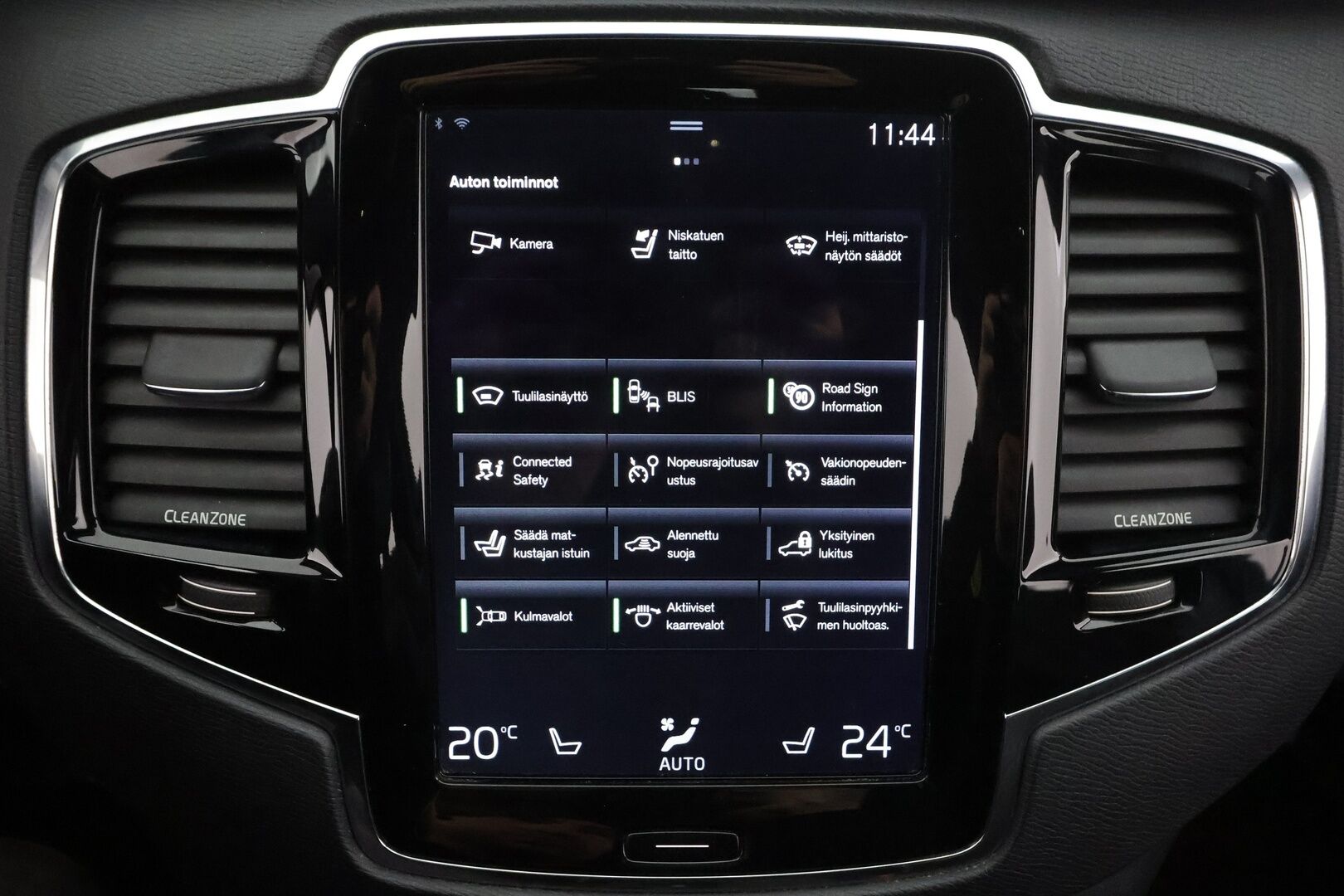 Volvo XC90 2016 D5 AWD R-Design aut * ACC / HUD / 360° / Muistipenkit / Webasto / Full LED / Navi / KeylessGo * - Suomi-auto / Kahdet renkaat aluvanteilla / Merkkihuollettu