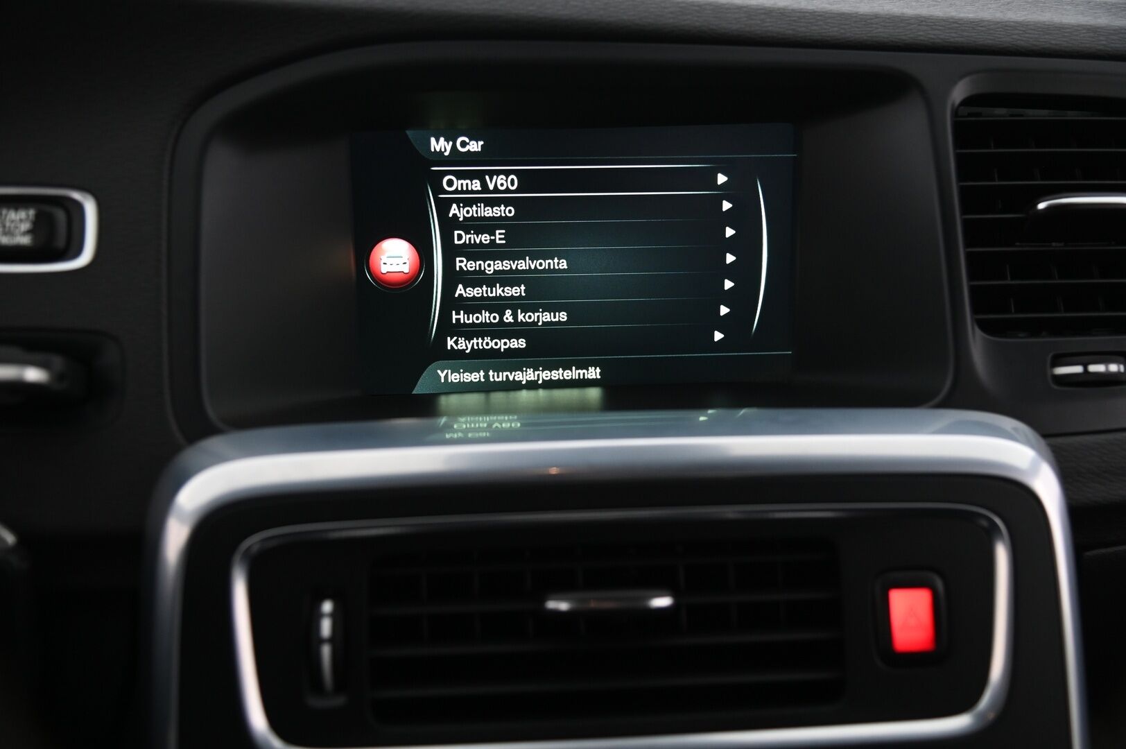 Volvo V60 2017 T3 Business aut *Webasto / Koukku / Bt / Vakkari* - *Suomi-auto / Siisti*