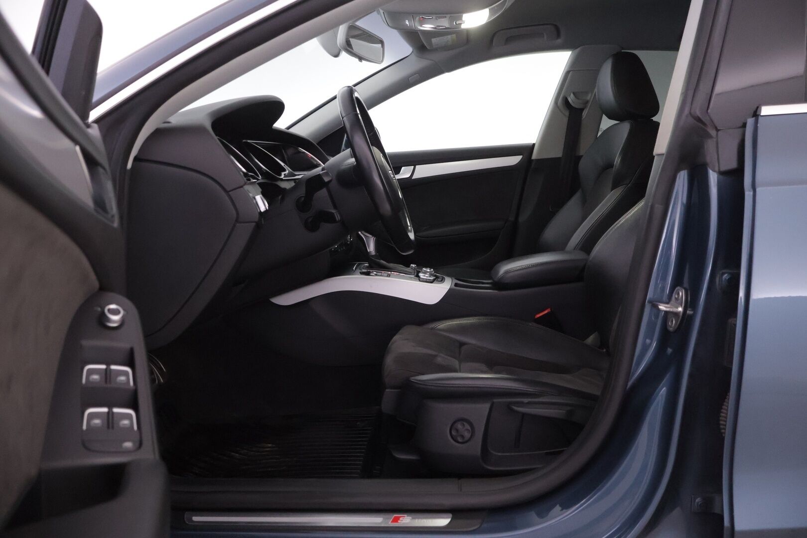 Audi A5 2016 Sportback Land of quattro Edition 2,0 TDI 140 kW quattro S tronic - | S-Line ulkopaketti | Nahka-alcantara | Xenon | Lohko+sisäpistoke | Navi | Vakkari |