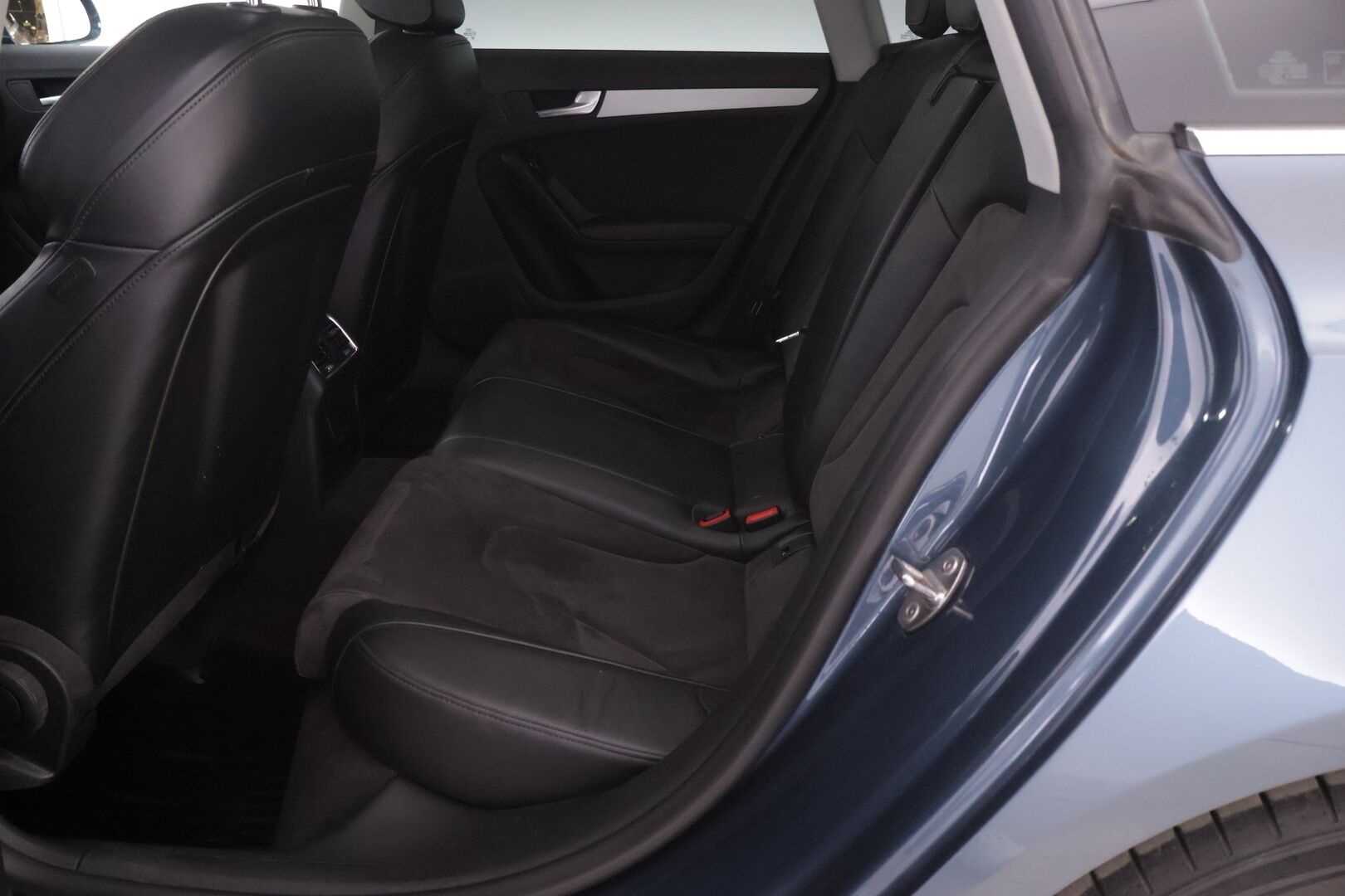 Audi A5 2016 Sportback Land of quattro Edition 2,0 TDI 140 kW quattro S tronic - | S-Line ulkopaketti | Nahka-alcantara | Xenon | Lohko+sisäpistoke | Navi | Vakkari |