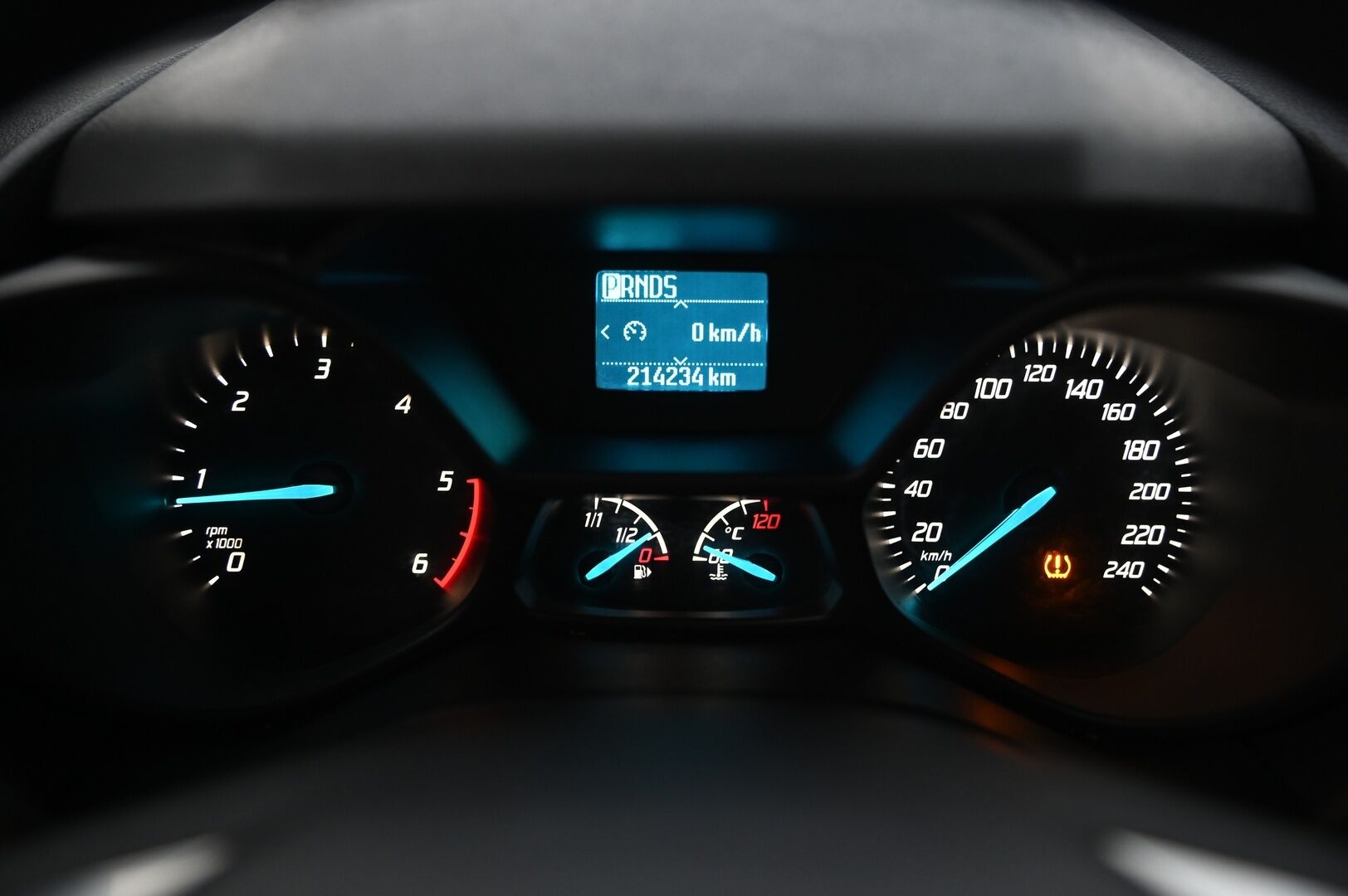 Ford Grand Tourneo Connect 2016 1,5 TDCi 120 hv PowerShift A6 Titanium - *7P | Webasto | Lasikatto | P. Tutkat | Koukku | Suomi-auto | 2x renkaat&aluvantein*