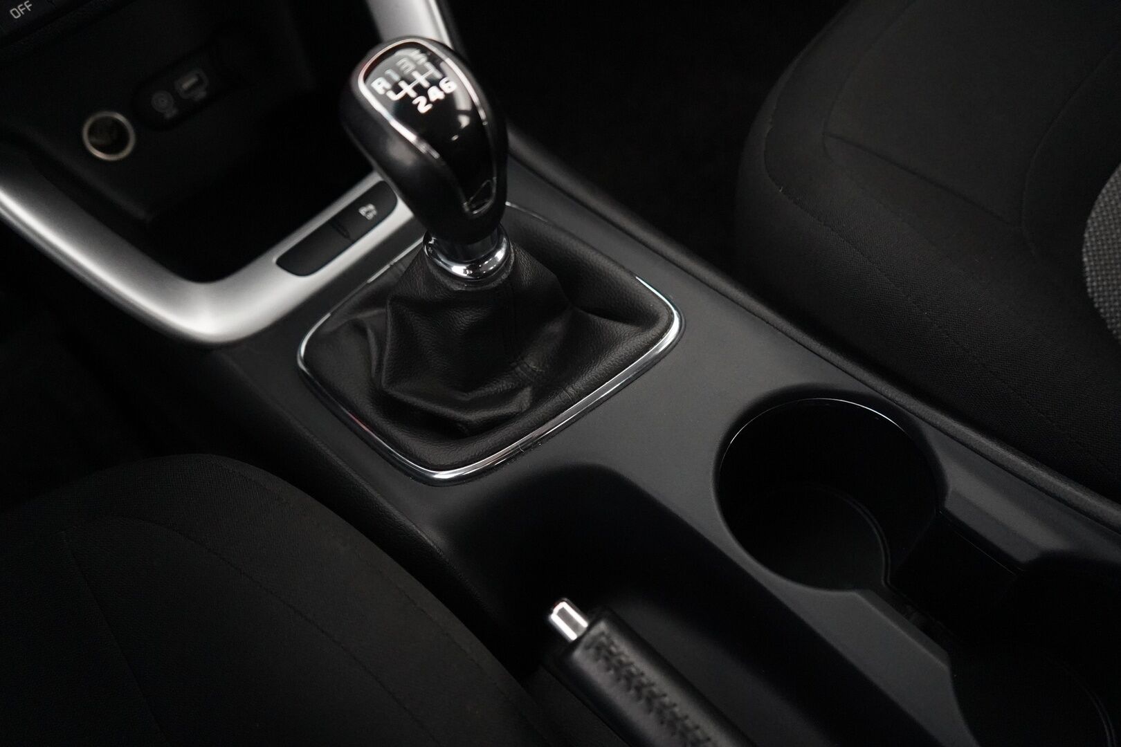 Kia cee'd 2016 1,6 CRDi ISG 136hv EX 5D EcoDynamics * Webasto / Vakkari / Tutka / Ratinlämmitin / Bluetooth * - KATSO MIHIN HINTAAN! / Suomi-auto / Kahdet Kian vanteet / Juuri katsastettu! - HULLUT AVAJAISHULINAT KORKOTARJOUS 3,29 %