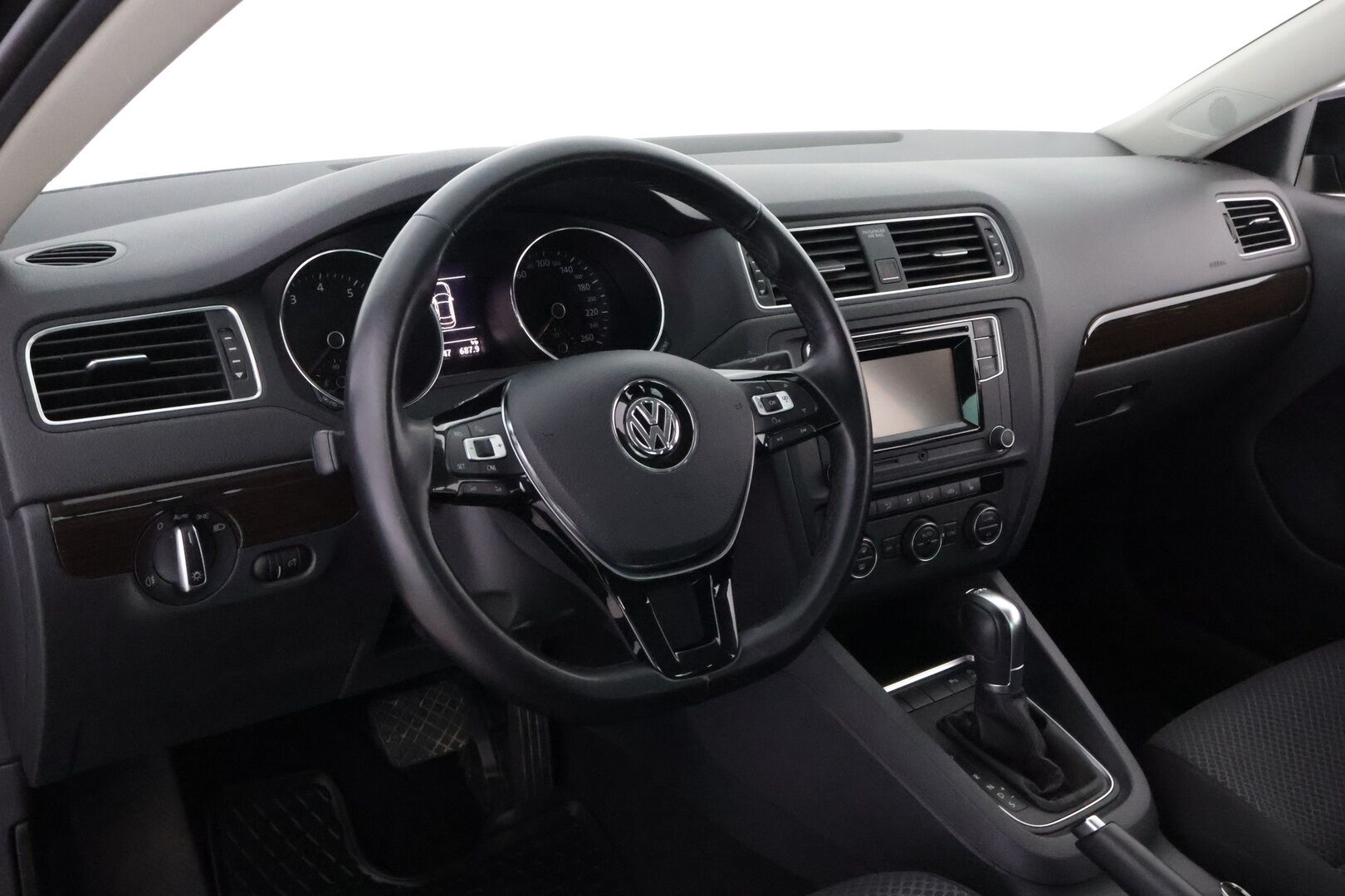 Volkswagen Jetta 2016 Comfort 1,4 TSI 92 kW (125 hv) DSG-automaatti * Suomiauto / Vetokoukku / Vakkari / Lohko & Sisäpistoke / Peruutustutkat - Jakopää tehty / Siisti yksilö / Juuri tullut Tampereelle!