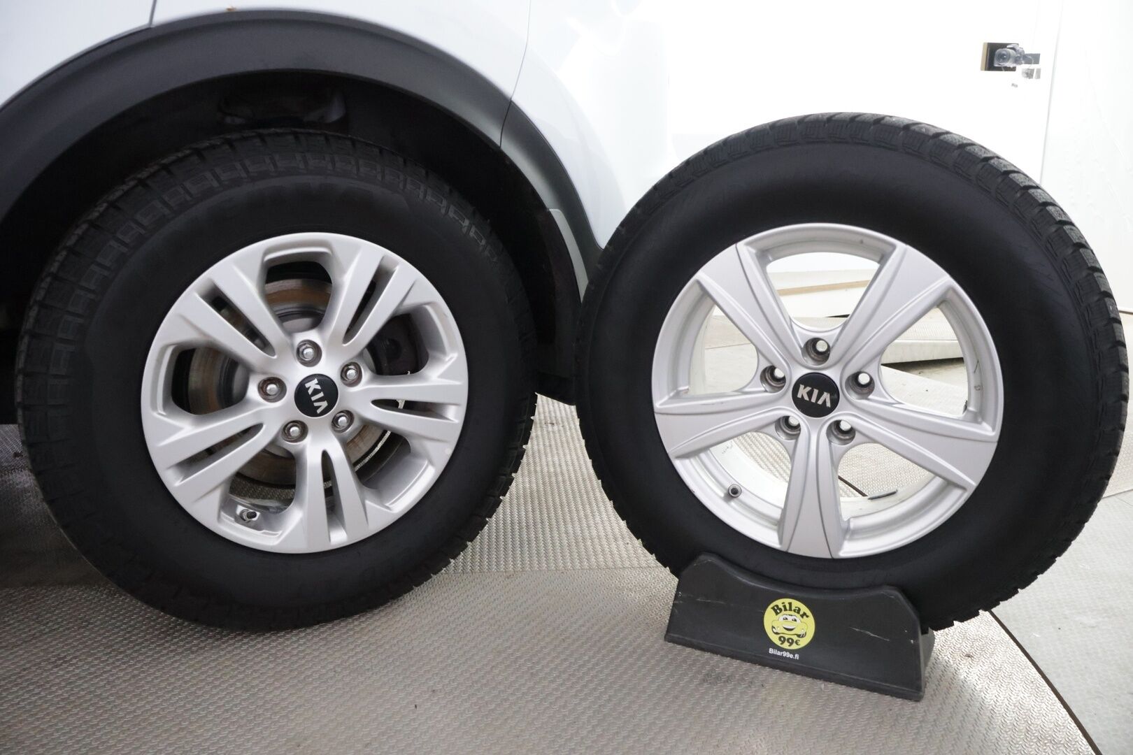 Kia Sportage 2016 1,6 ISG Urban LX EcoDynamics  *Koukku / Vakkari / Lohko + sisä / Led päiväajovalot!* - Juuri katsastettu / Kahdet uudet renkaat / Särmä huoltokirja - HULLU BLACKWEEK KORKOTARJOUS 2,49%