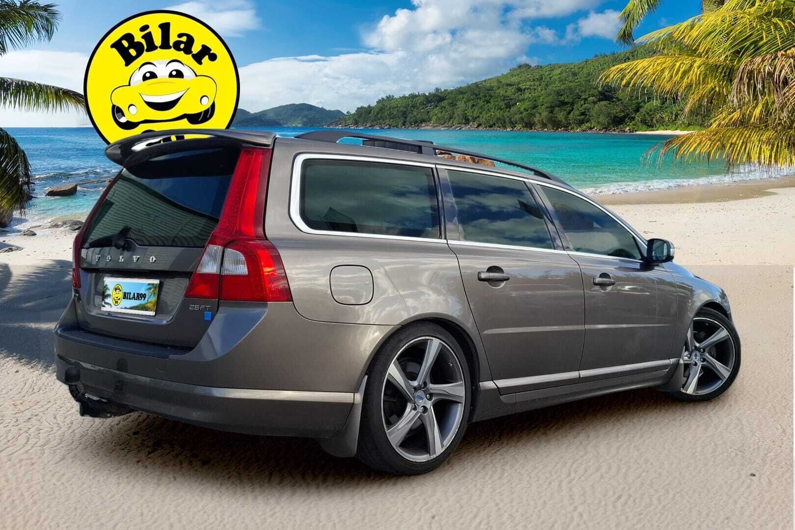 Volvo V70 2010 2,5FT Momentum aut Polestar * Vetokoukku / Puolinahkasisusta / Vakkari / Lohko & Sisäpistoke / Xenon - Hyvin huollettu / Jakopää tehty / Juuri tullut Tampereelle!