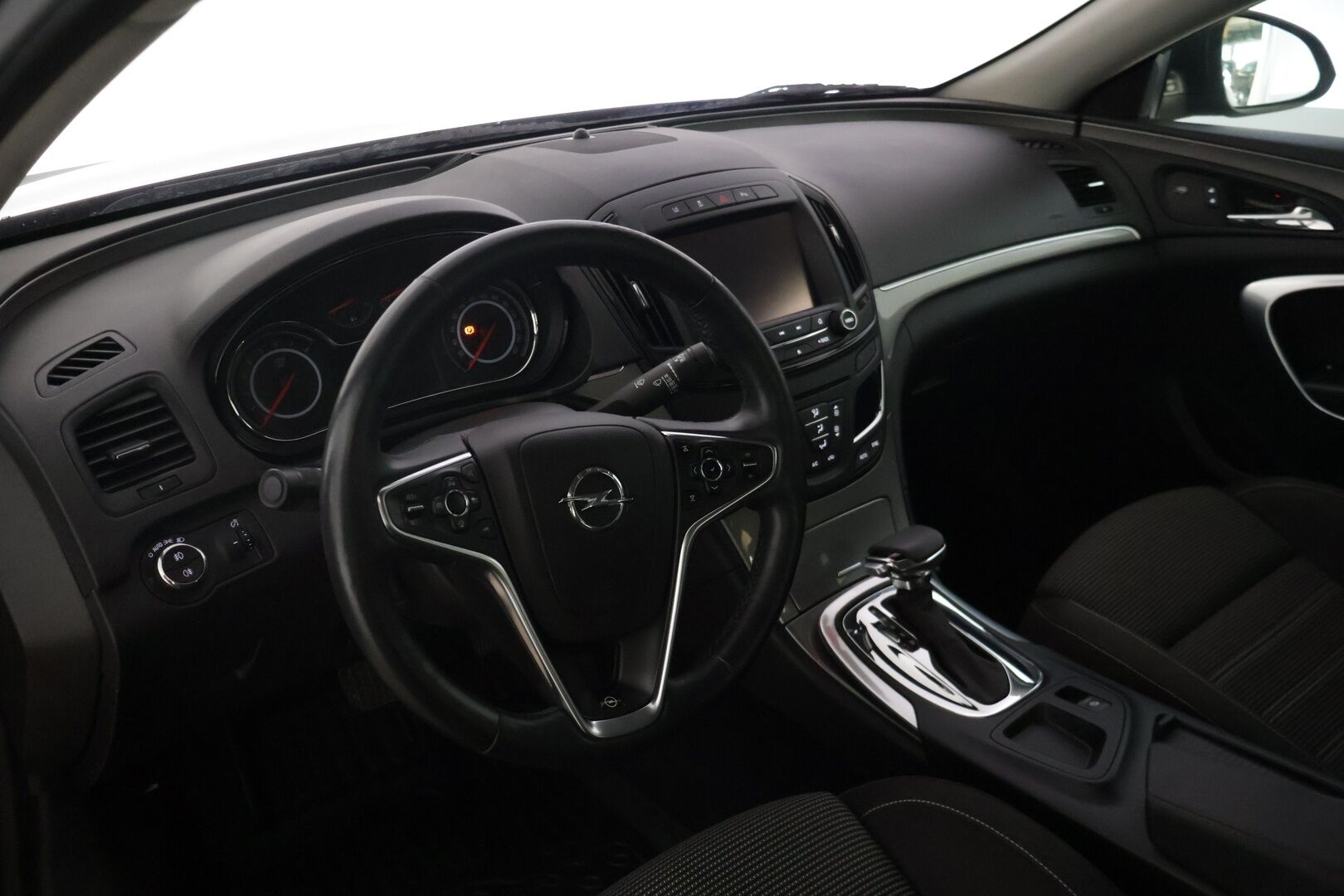 Opel Insignia 2016 5-ov Edition 1,6 Turbo 125kW AT6 - ACC | Suomi-auto | Tutkat | Webasto | Navi | Xenon | Ratinlämmitin |