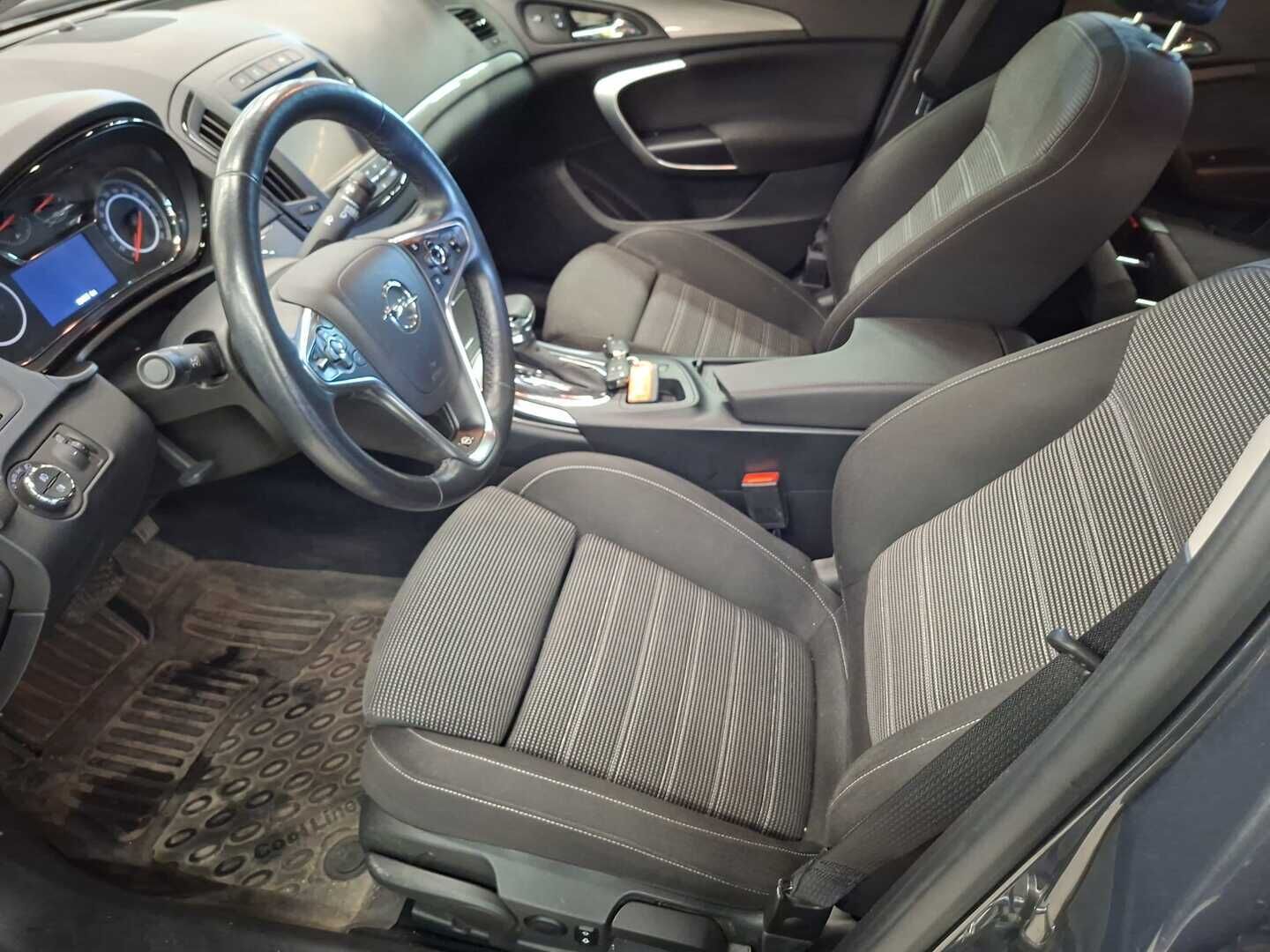 Opel Insignia 2016 5-ov Edition 1,6 Turbo 125kW AT6 - ACC | Tutkat | Eber | Navi | Xenon | 