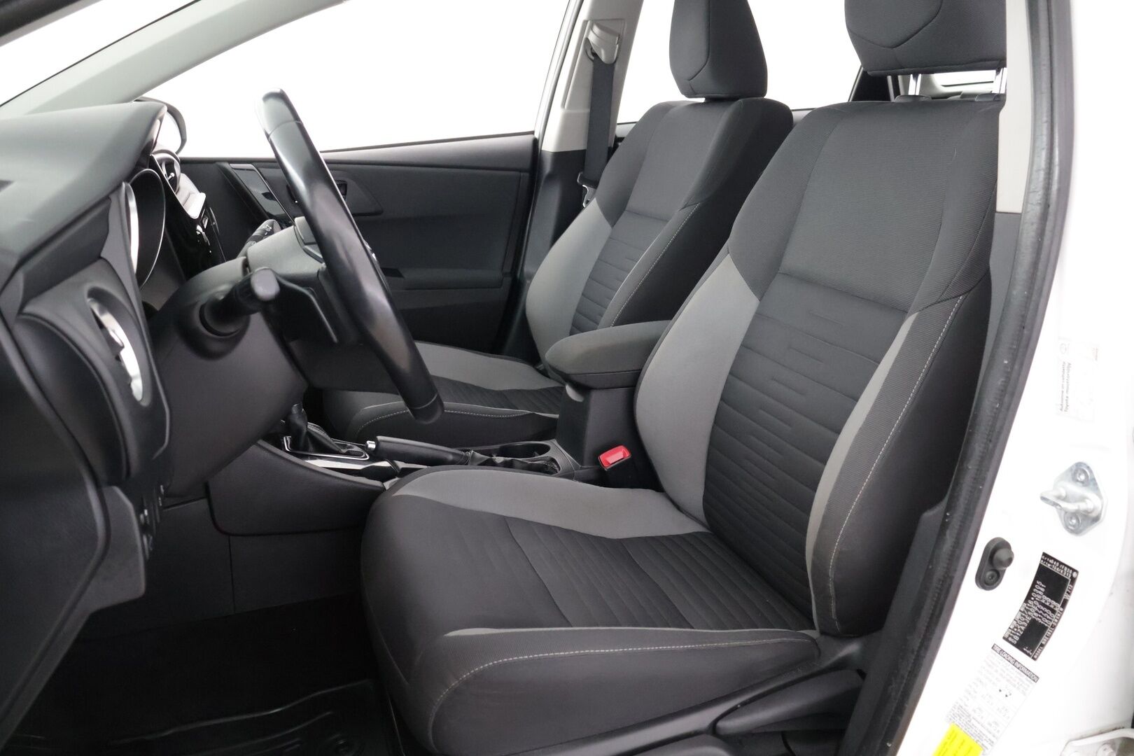 Toyota Auris 2016 Touring Sports 1,2 T Active Multidrive S - Suomi-auto | 2-OM | 2x renkaat | Tutkat | 2x avaimet