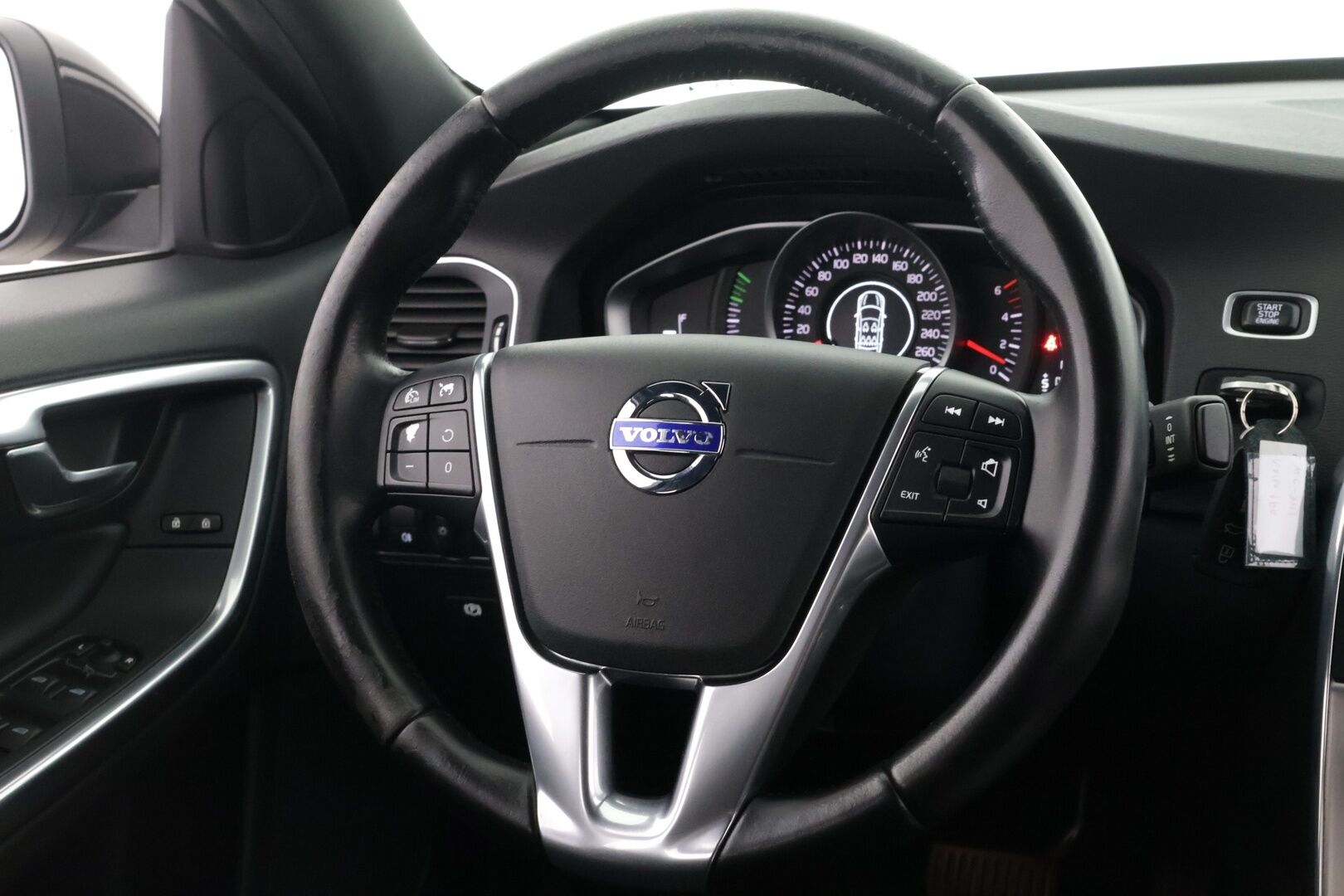 Volvo S60 2016 D4 AWD Business aut - Vakkari | Koukku | Ei-Adblue järjestelmää | Suomi-auto | Vahva Nelikko |