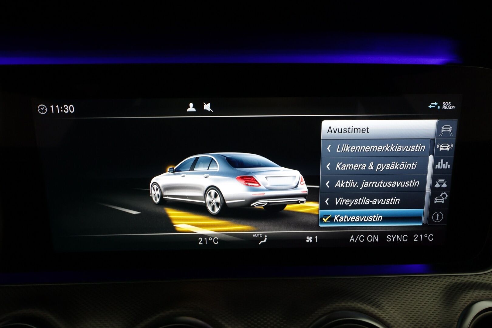 Mercedes-Benz E 2017 220 d A Premium Business AMG *Widescreen / HUD / 360° / BLIS / Vakkari / Multibeam / Sporttipenkit / LED / Navi* - Suomi-auto / Kahdet renkaat aluvanteilla 