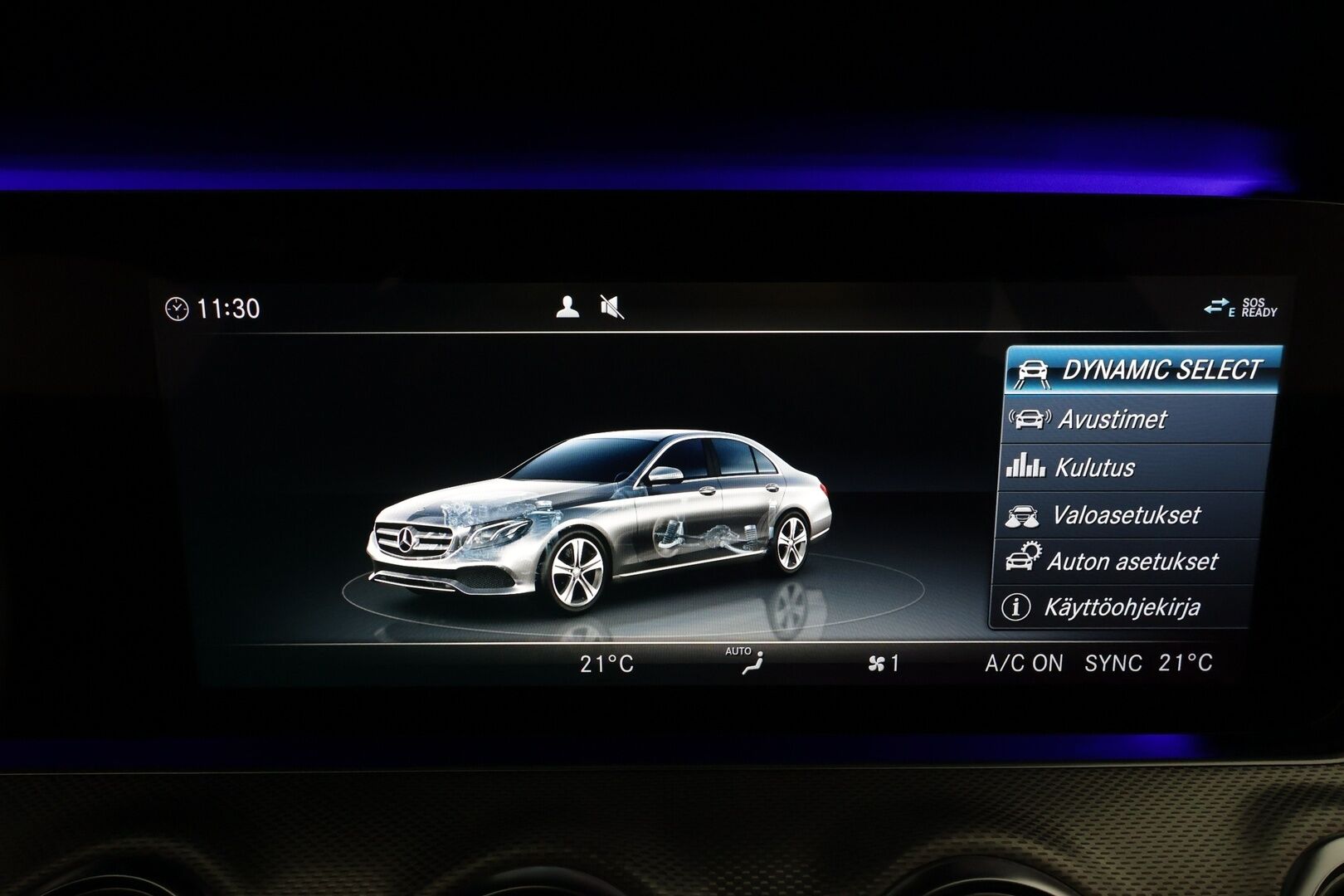 Mercedes-Benz E 2017 220 d A Premium Business AMG *Widescreen / HUD / 360° / BLIS / Vakkari / Multibeam / Sporttipenkit / LED / Navi* - Suomi-auto / Kahdet renkaat aluvanteilla 