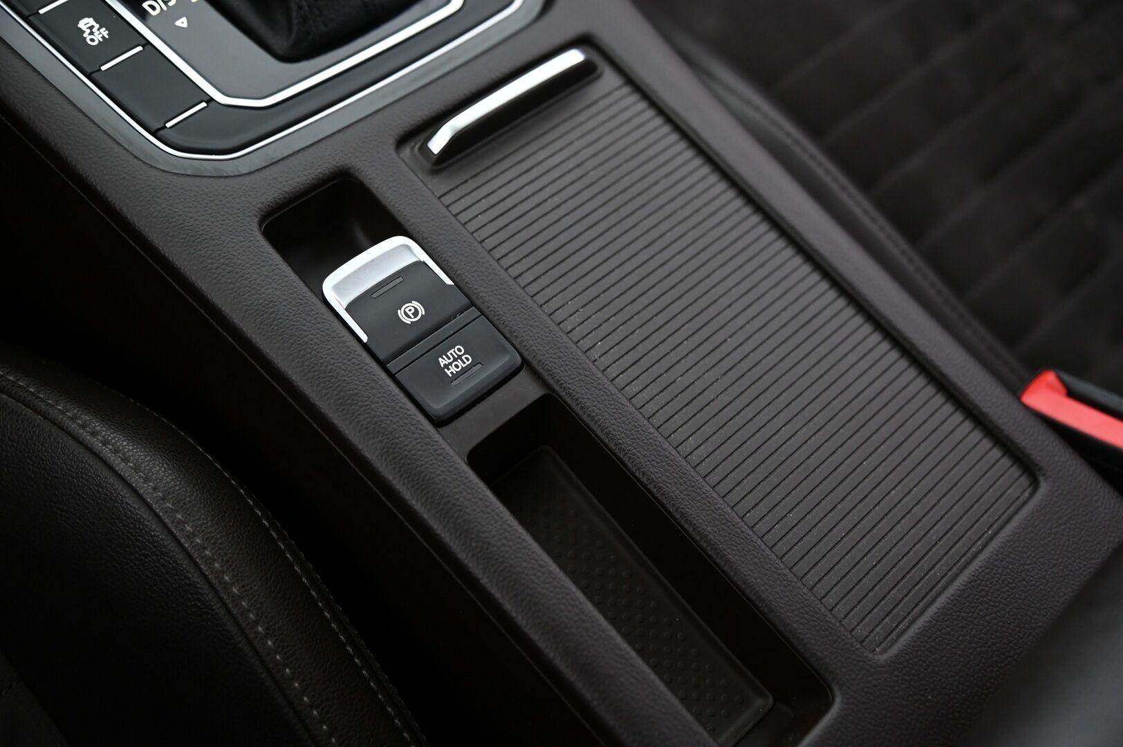 Volkswagen Passat 2016 Variant Highline 2,0 TSI 206 kW (280 hv) 4MOTION DSG *Webasto / Adapt. Vakkari / Koukku / Nahka-alcantra / Vetokoukku* - Juuri Katsastettu! / Led-ajovalot / Ergo-Comfort*