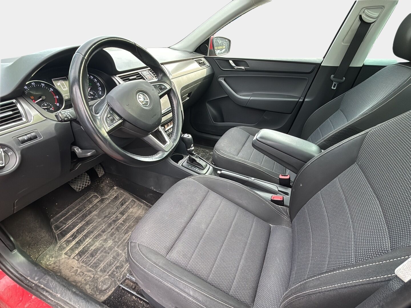 Skoda Rapid 2017 Spaceback 1,2 TSI 90 Style DSG Autom. - | Panorama | Keyless Go | Vetokoukku | Xenon | Vakkari | Lohko+sis.p | Front assist | Apple&Android auto |  P.tutkat |