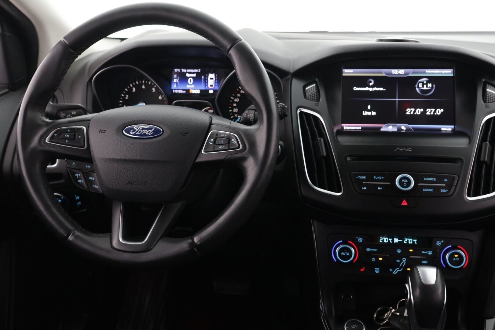 Ford Focus 2016 1,0 EcoBoost 125 hv Start/Stop A6 Titanium Wagon / Tutkat / Vakkari / BLIS / Bluetooth - 2x vanteet / Erittäin hyväkuntoiset renkaat / Suomi-auto