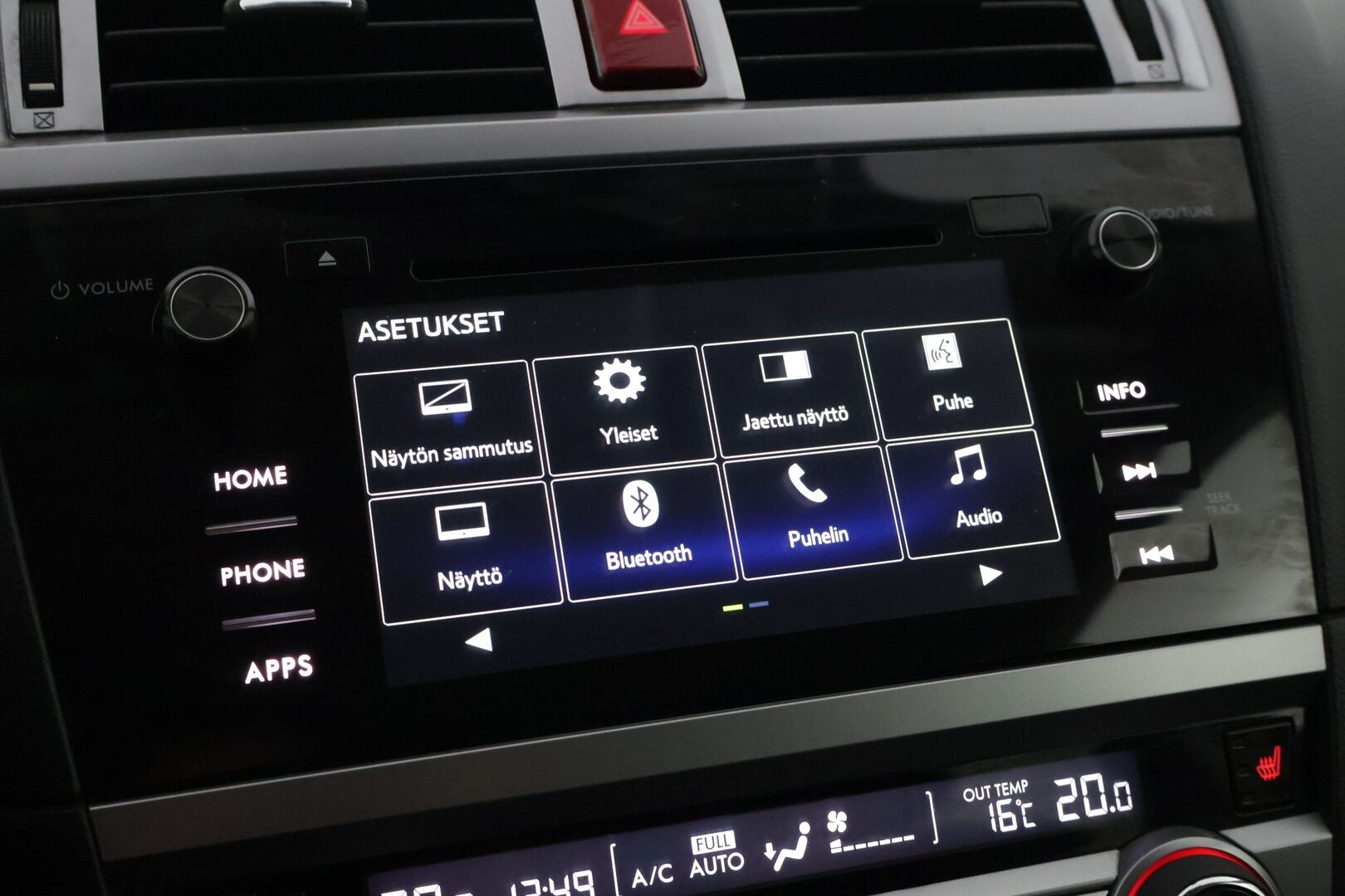 Subaru Outback 2016 2,0 TD Ridge CVT * Adapt. Vak / Avaimeton kulku / Muistipenkki / Peruutuskamera / Vetokoukku * - Suomi auto / Juuri huollettu / Erittäin hyvä ajolleen / Maalipinta upeassa kunnossa *