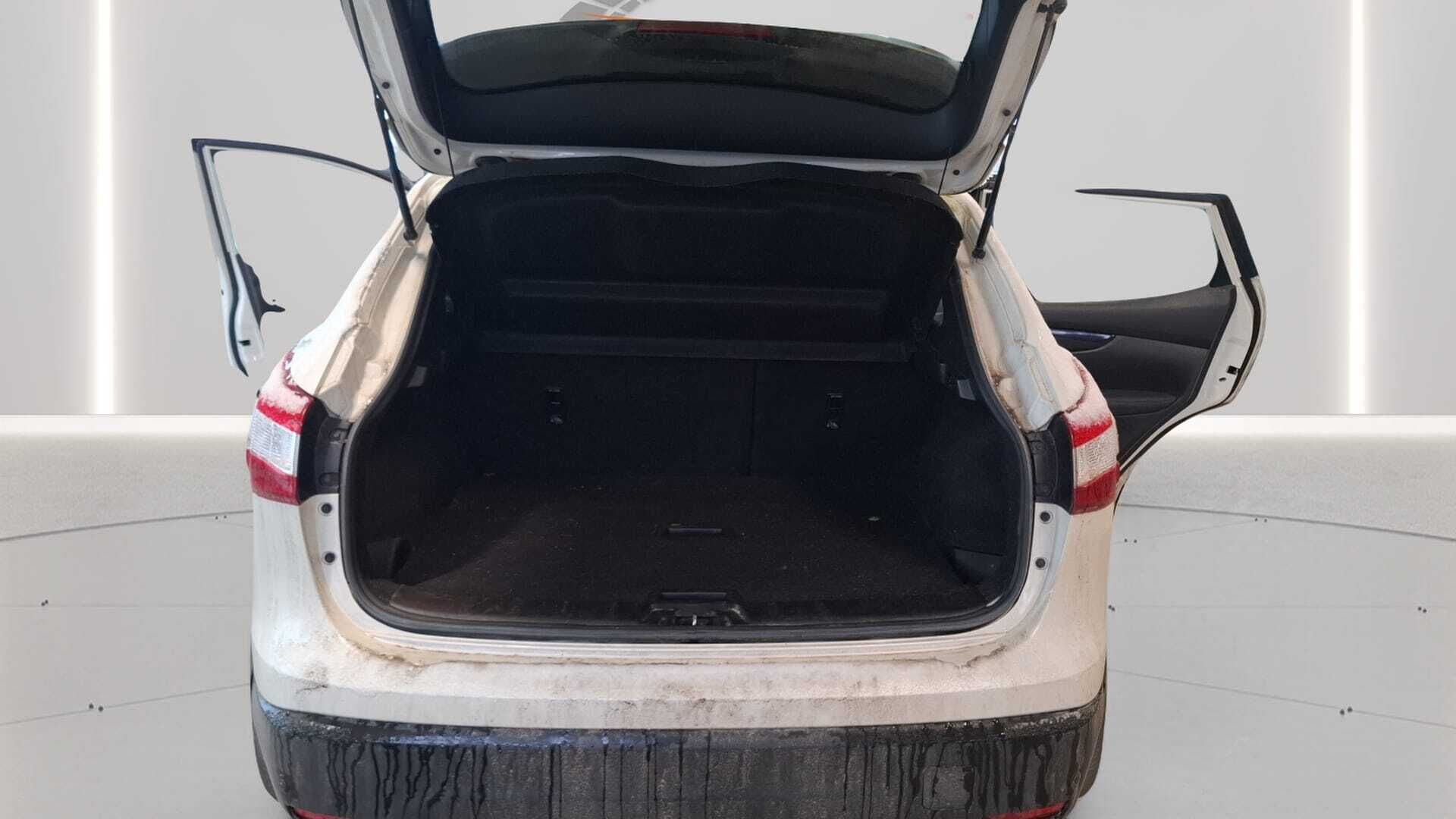 Nissan Qashqai 2017 DIG-T 115 Business 360 2WD 6M/T 17" Leather * Vakkari / 360Kamera / Lohko / Nahat * - Suomi-auto / Kahdet Renkaat / Jakoketju vaihdettu! - HULLU BLACKWEEK KORKOTARJOUS 2,49%