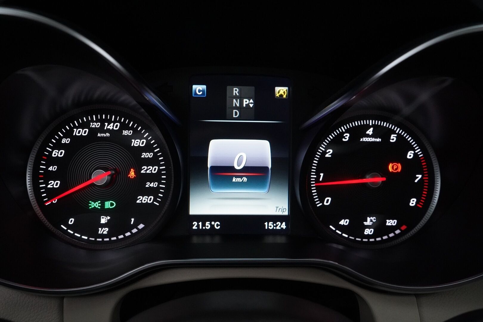 Mercedes-Benz C 2017 180 T A Premium Business - Puolinahat | S-kontti | Peruutustutkat | ILS-ledit | Bluetooth | Vakionopeudensädin
