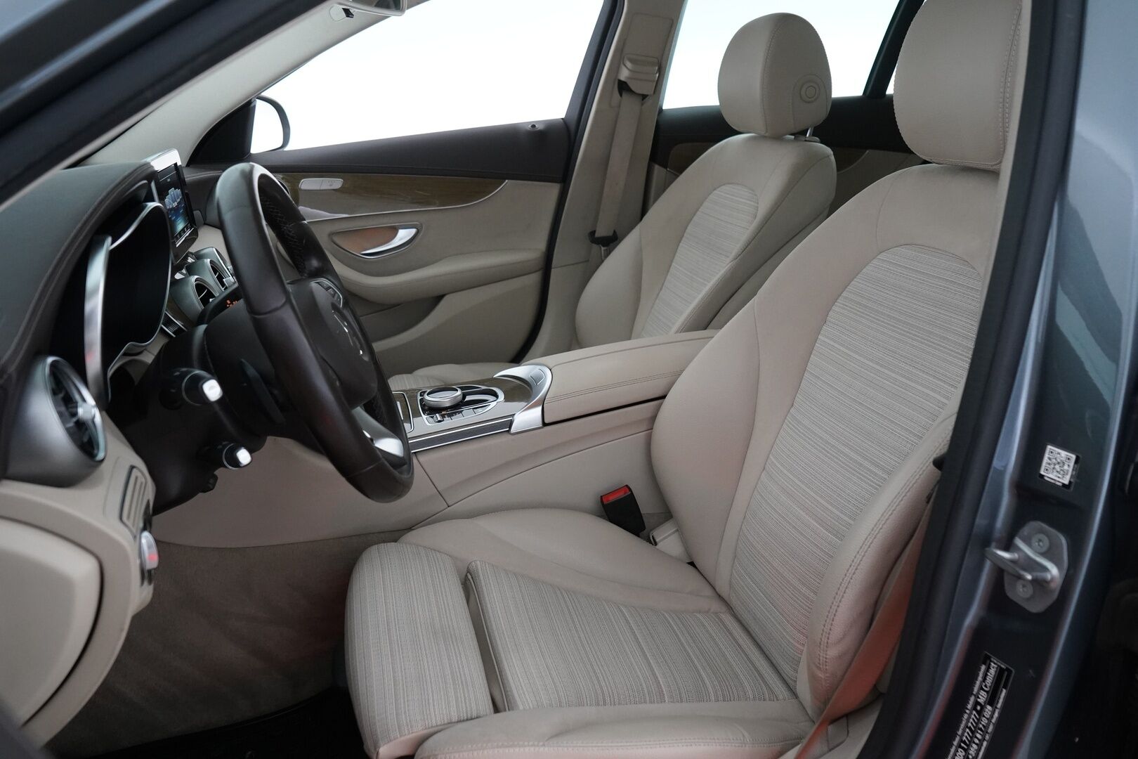 Mercedes-Benz C 2017 180 T A Premium Business - Puolinahat | S-kontti | Peruutustutkat | ILS-ledit | Bluetooth | Vakionopeudensädin