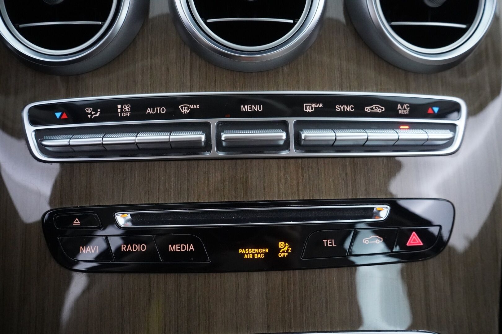 Mercedes-Benz C 2017 180 T A Premium Business - Puolinahat | S-kontti | Peruutustutkat | ILS-ledit | Bluetooth | Vakionopeudensädin
