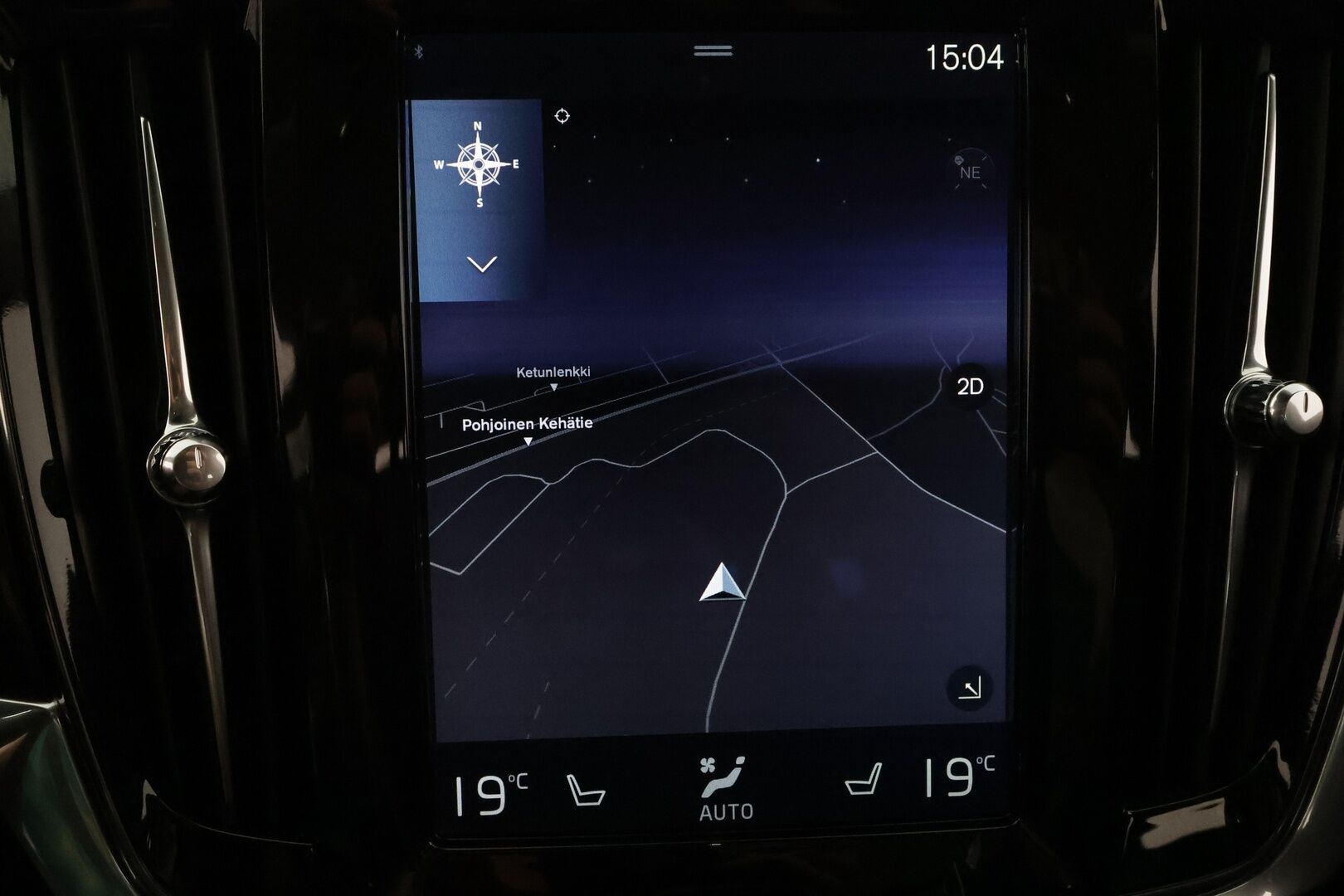 Volvo V90 2017 D5 AWD Momentum aut **Panorama / 360° Kamera / Webasto / Koukku / Adapt.Vakkari / Muistipenkki / LED-valot / Navi** - Kaistavahti / Digimittaristo / KeylessGO / 2x Renkaat