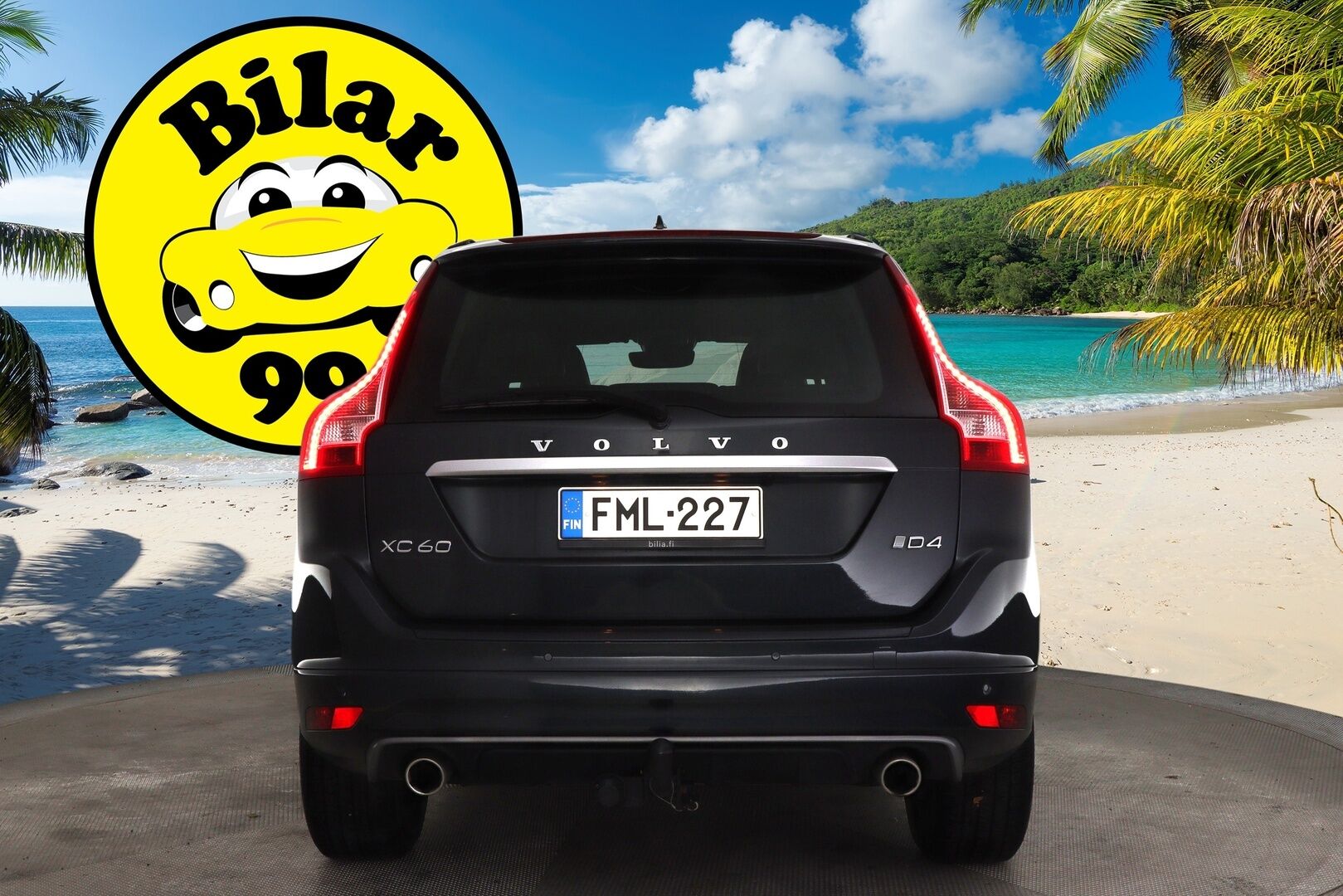 Volvo XC60 2017 D4 Business Classic R-Design aut / Webasto / VOC / Vetokoukku / Peruutuskamera / - Suomi-auto / Kahdet renkaat / Hyvät huollot 