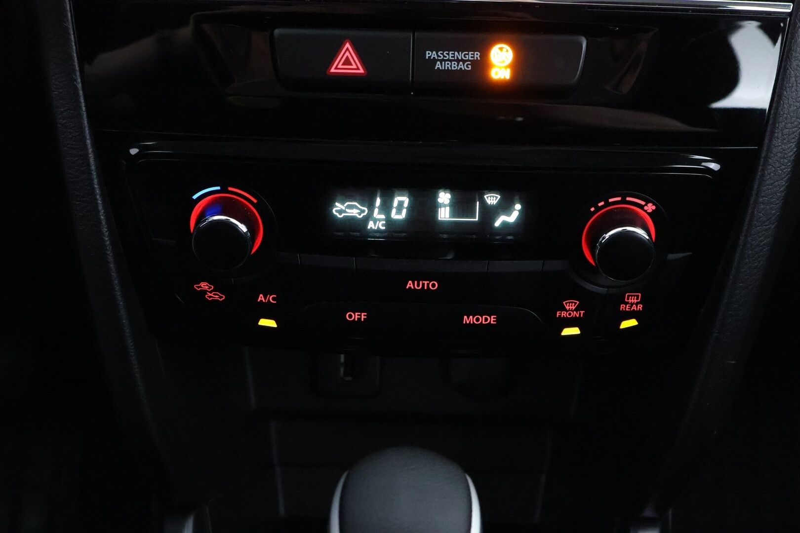 Suzuki Vitara 2019 112 BOOSTERJET 4WD GL+ 6AT - 1Om Suomiauto / Adapt.Vakkari / Peruutuskamera / BLIS / Juuri tullut Tampereelle!