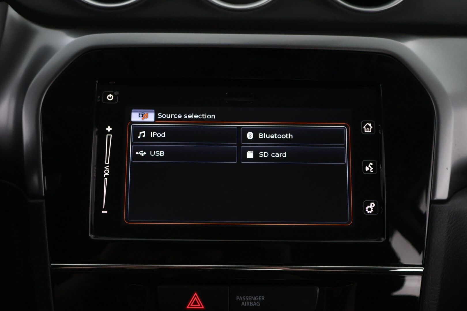 Suzuki Vitara 2019 112 BOOSTERJET 4WD GL+ 6AT - 1Om Suomiauto / Adapt.Vakkari / Peruutuskamera / BLIS / Juuri tullut Tampereelle!