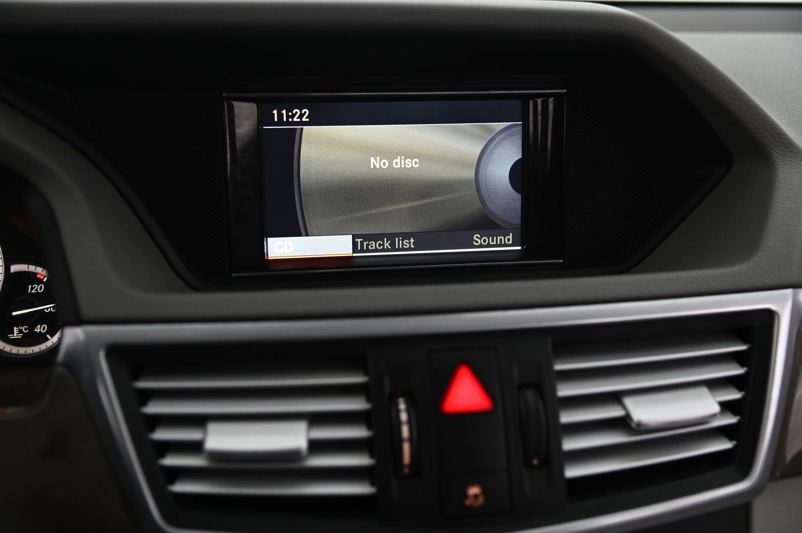 Mercedes-Benz E 2009 E 350 CDI Sedan *Myydään Huutokaupat.com* - *LEIMA 04/26 / Navi / BT / Vakkari*