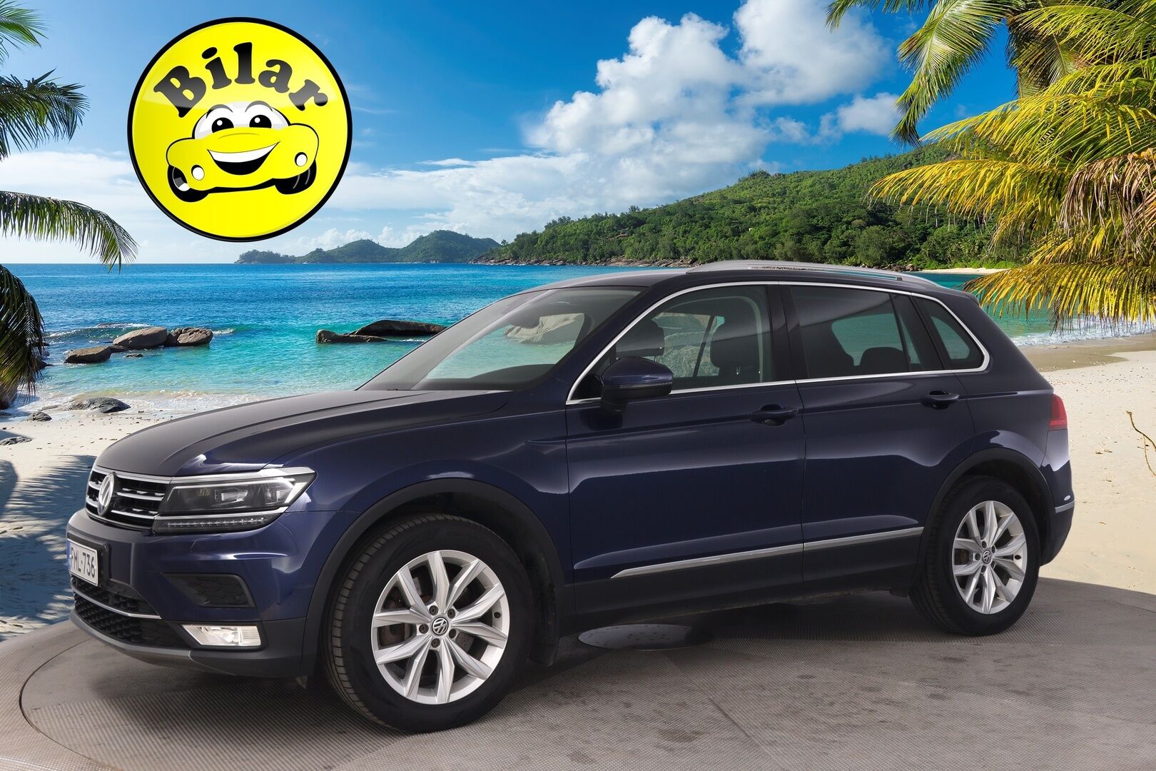 Volkswagen Tiguan 2017 Highline 2,0 TSI 4MOTION DSG - Hierova kuljettajan istuin | Digimittaristo | Kaukosäätöinen webasto | Vetokoukku | Navi | KeyLess  | 2x renkaat&alumiinivanteet | Suomi-auto
