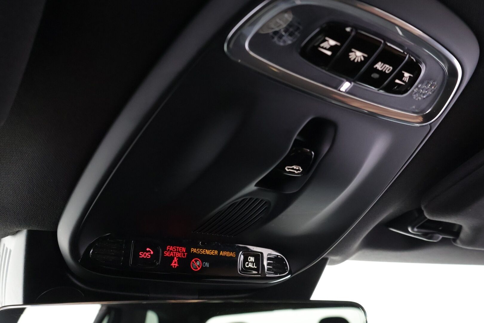 Volvo XC90 2017 D5 AWD Inscription aut 7-paikkainen */ HUD / Panorama / 360-kamera / Adapt vakkari / Webasto / Koukku / Nahkapenkit / 2x renkaat /* - 3,99 % KORKOTARJOUS TÄHÄN AUTOON 14.9. ASTI! - */ Merkkihuollettu Suomi-auto / Särmä yksilö / 2x renkaat /*