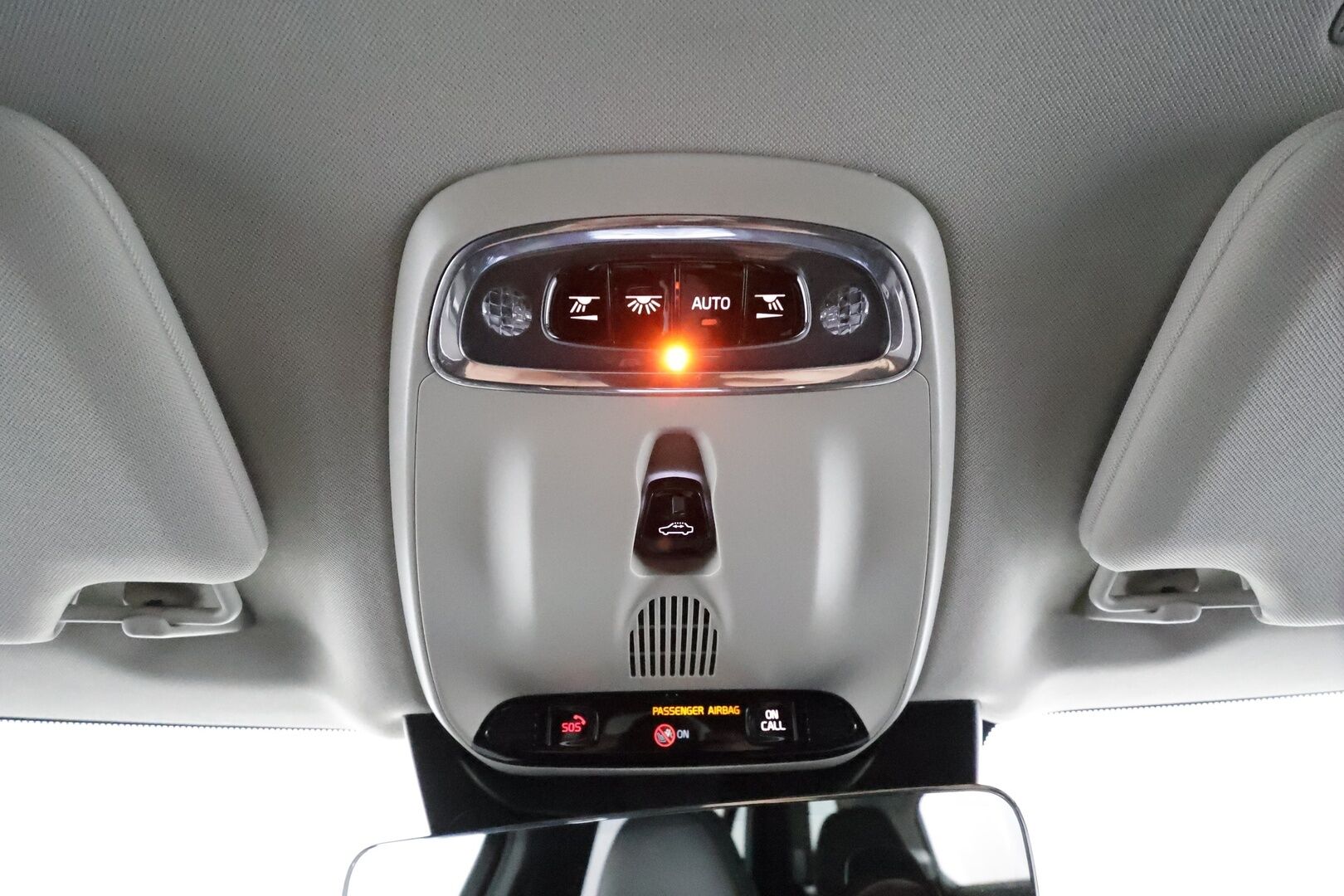 Volvo XC90 2017 D5 AWD Inscription aut - 3,99 % KORKOTARJOUS TÄHÄN AUTOON - 7-Paikkainen! / Suomiauto / Webasto / HUD / Adapt.Vakkari / Panorama / Peruutuskamera / Vetokoukku / Full LED / Nahkasisusta / Huippuvarusteet!