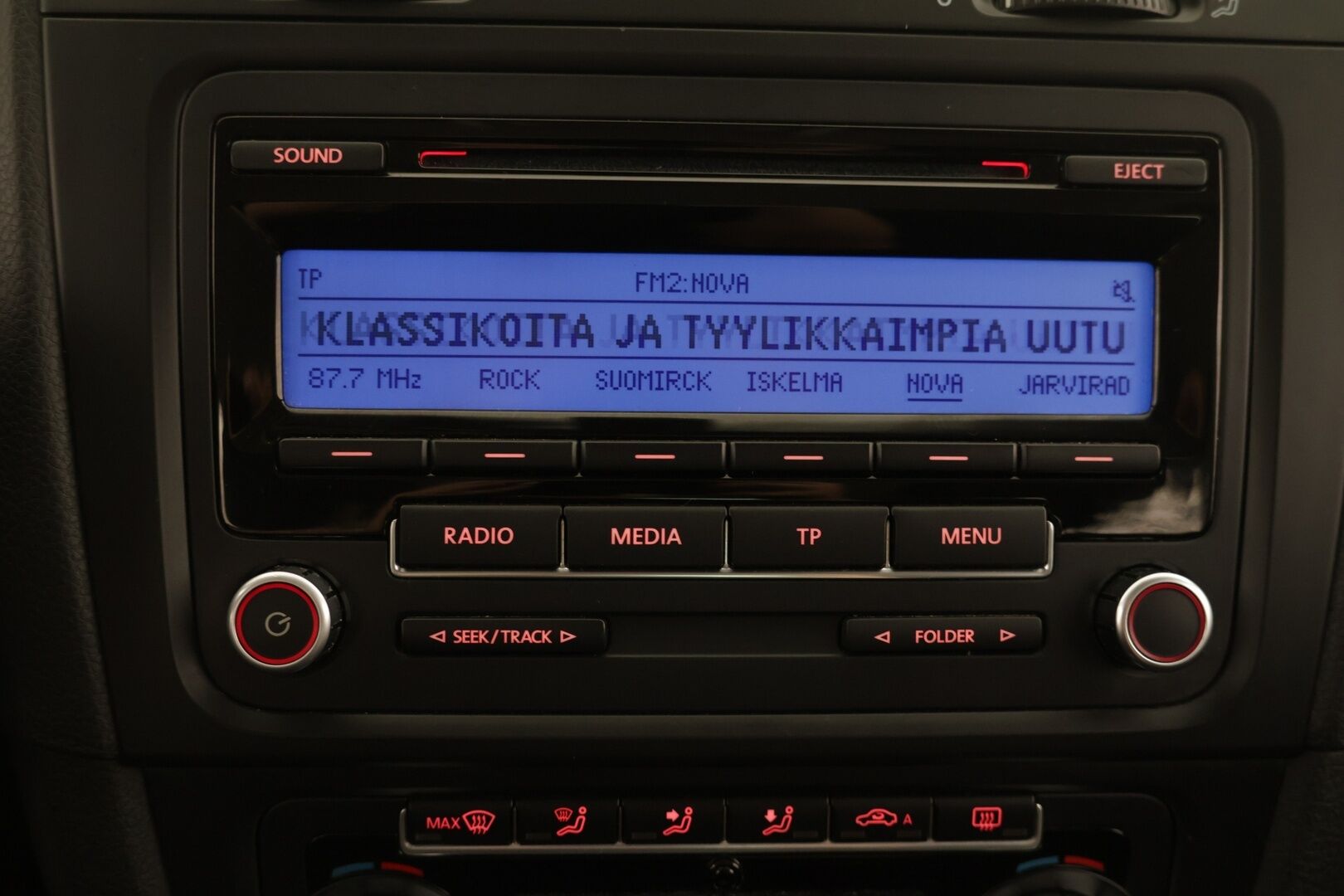 Volkswagen Golf 2010 GOLF 1.4 TSI | Huutokaupat.com | Lähes vuosi leimaa | Kahdet fiksut renkaat - TÄYSIN TOIMIVA JA SIISTI. 