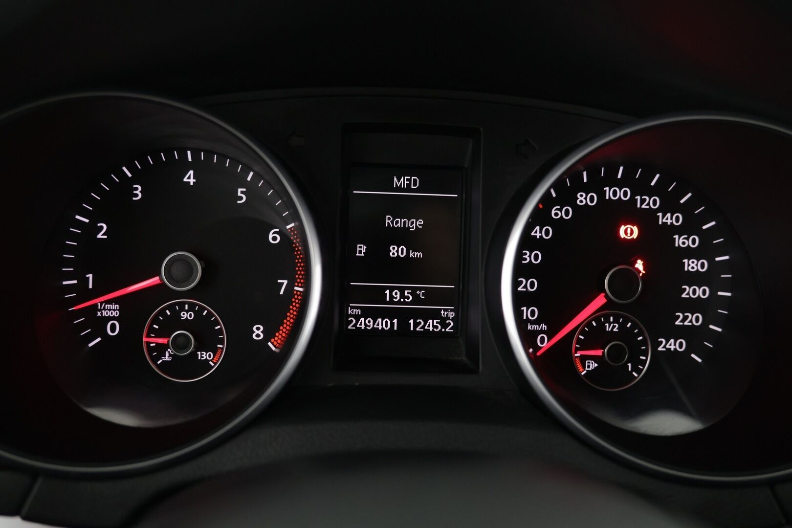 Volkswagen Golf 2010 GOLF 1.4 TSI | Huutokaupat.com | Lähes vuosi leimaa | Kahdet fiksut renkaat - TÄYSIN TOIMIVA JA SIISTI. 
