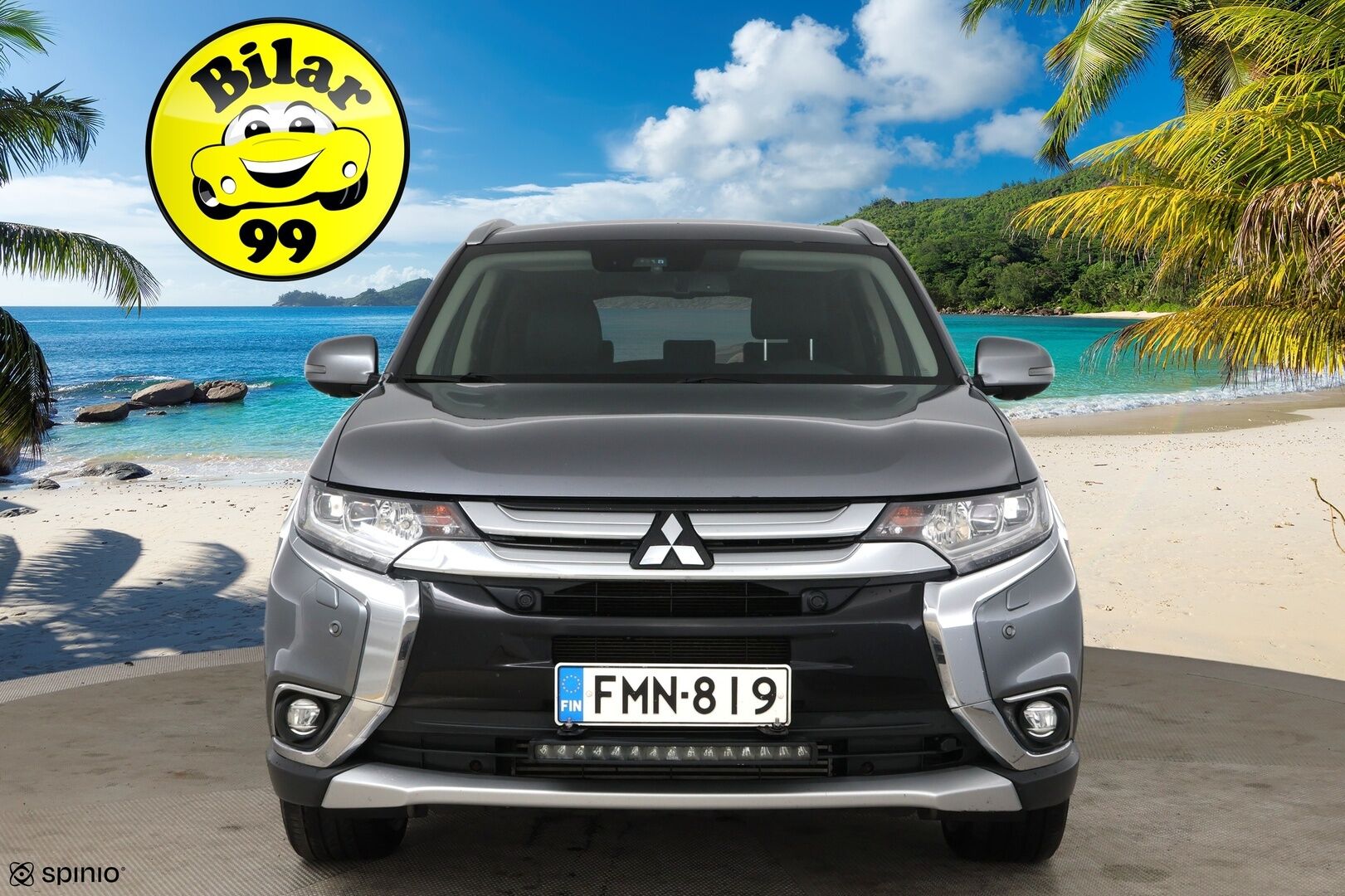 Mitsubishi Outlander 2017 2,2 DI-D Instyle NAVI AT 4WD 7P / Adapt. vak / Vetokoukku / Nahat / Rockford / Keyless - 7-Paikkainen / LED-Lisävalo / Suomi-Auto
