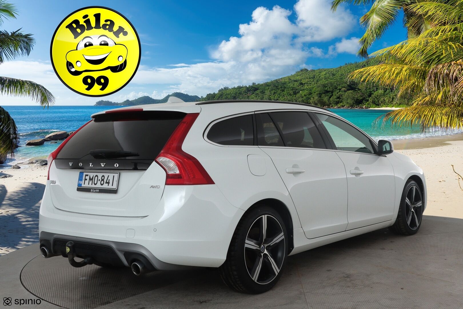 Volvo V60 2017 D4 AWD R-Design aut *Vakkari / Webasto / Koukku / Navi / Sporttipenkit / P.tutka / KeylessGo / Digimittaristo* - Suomi-auto / Kahdet renkaat aluvanteilla / Merkkihuollettu